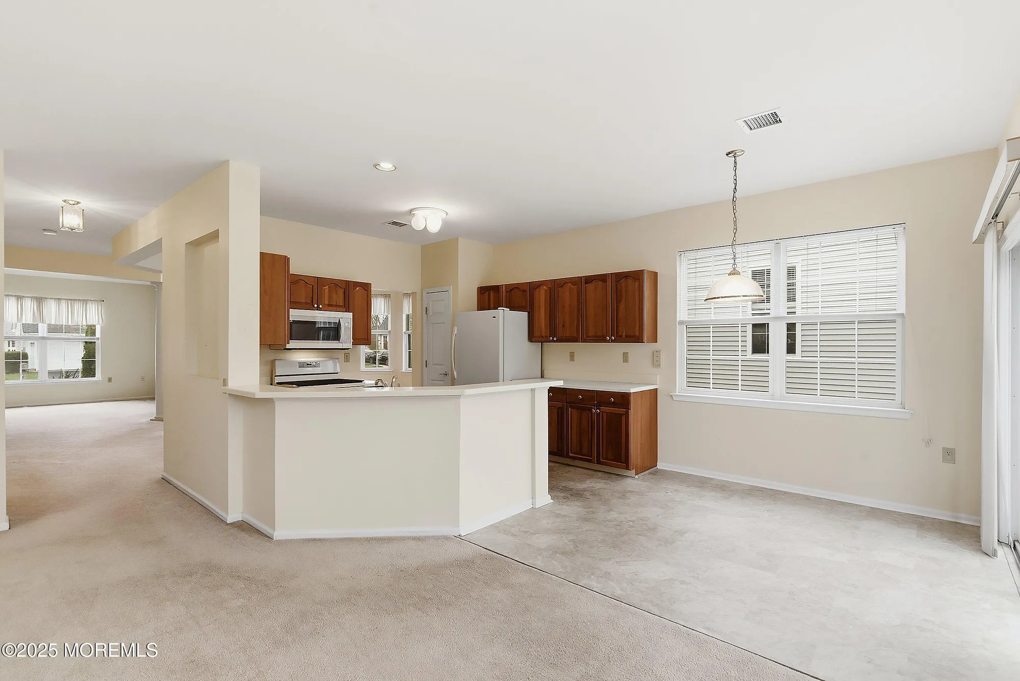 Property Slideshow image 12 of 61 | 6 swan lake ct, Barnegat, NJ, 08005