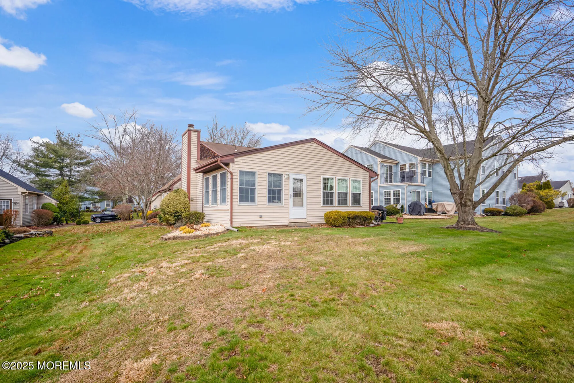 Property Slideshow image 26 of 33 | 11 bedfordshire dr, Monroe, NJ, 08831