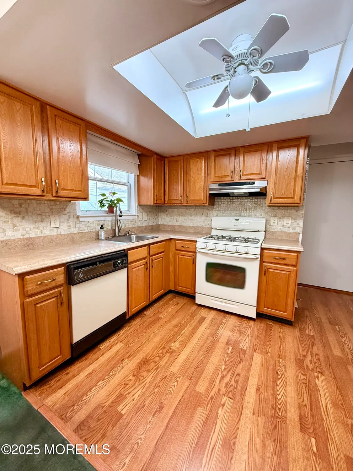 Property Slideshow image 8 of 26 | 14 portsmouth dr, Forked River, NJ, 08731