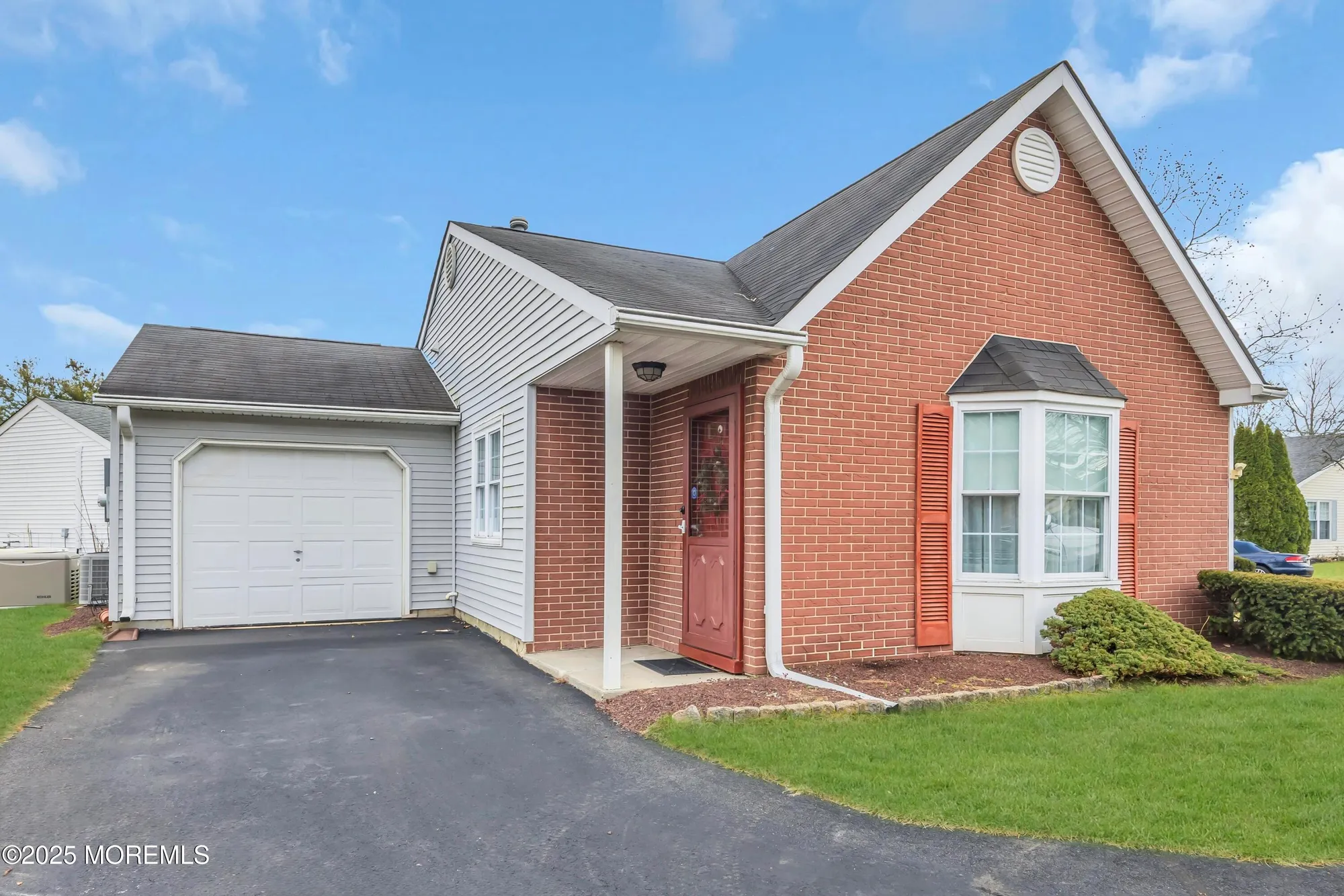 Property Slideshow image 1 of 36 | 7 gatley close, Freehold, NJ, 07728