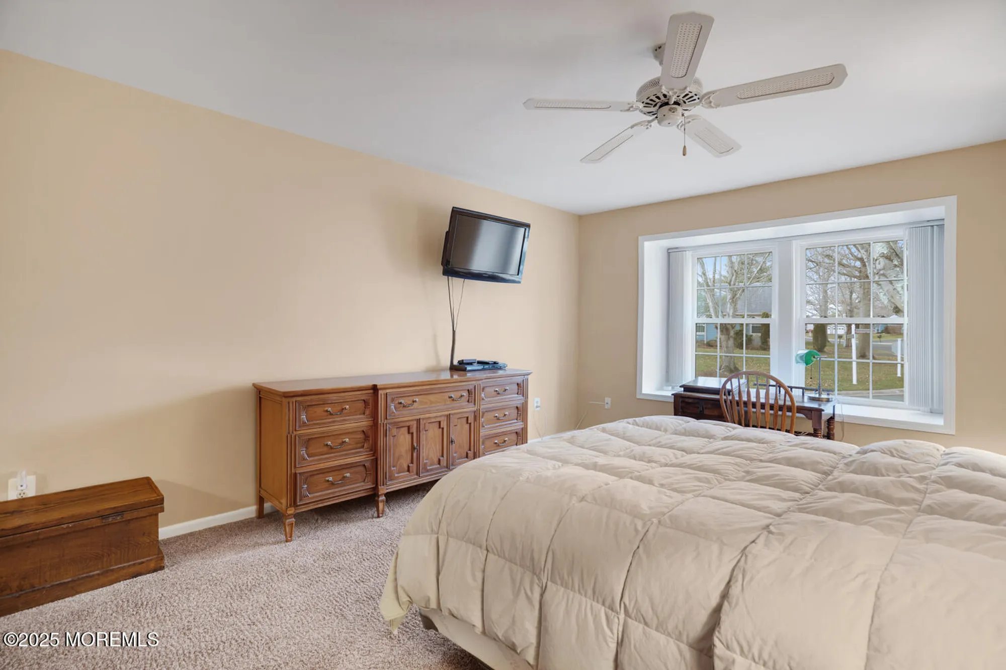 Property Slideshow image 15 of 33 | 11 bedfordshire dr, Monroe, NJ, 08831