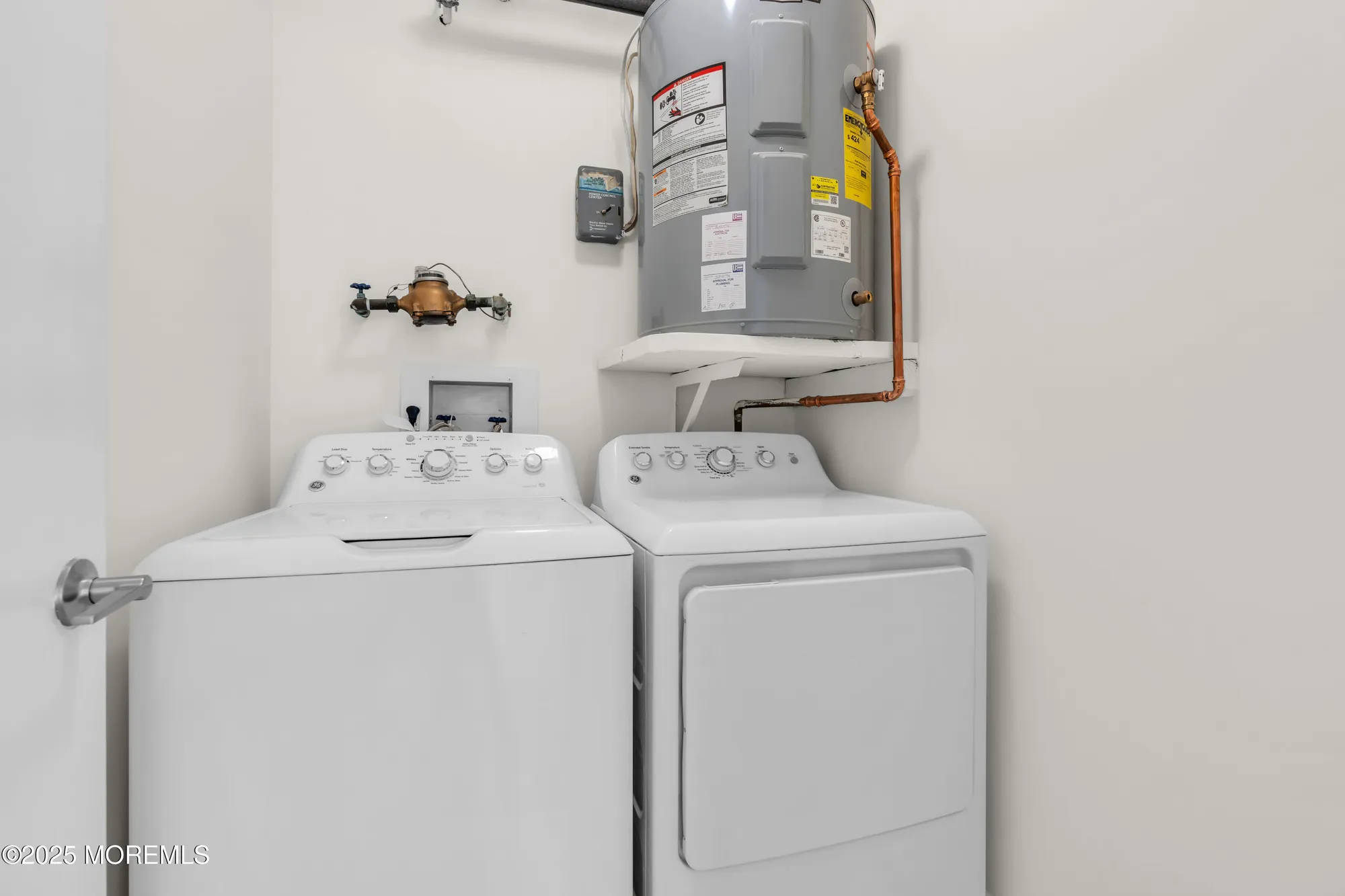 Property Slideshow image 18 of 38 | 218 medford ct a, Manalapan, NJ, 07726