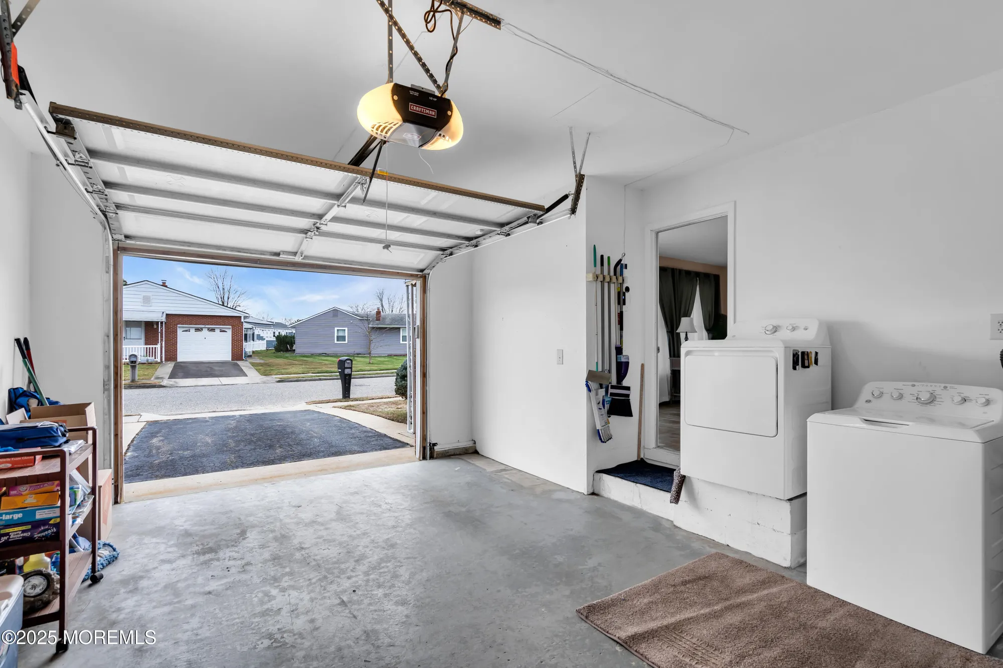 Property Slideshow image 21 of 33 | 8 merrilee ln, Toms River, NJ, 08757