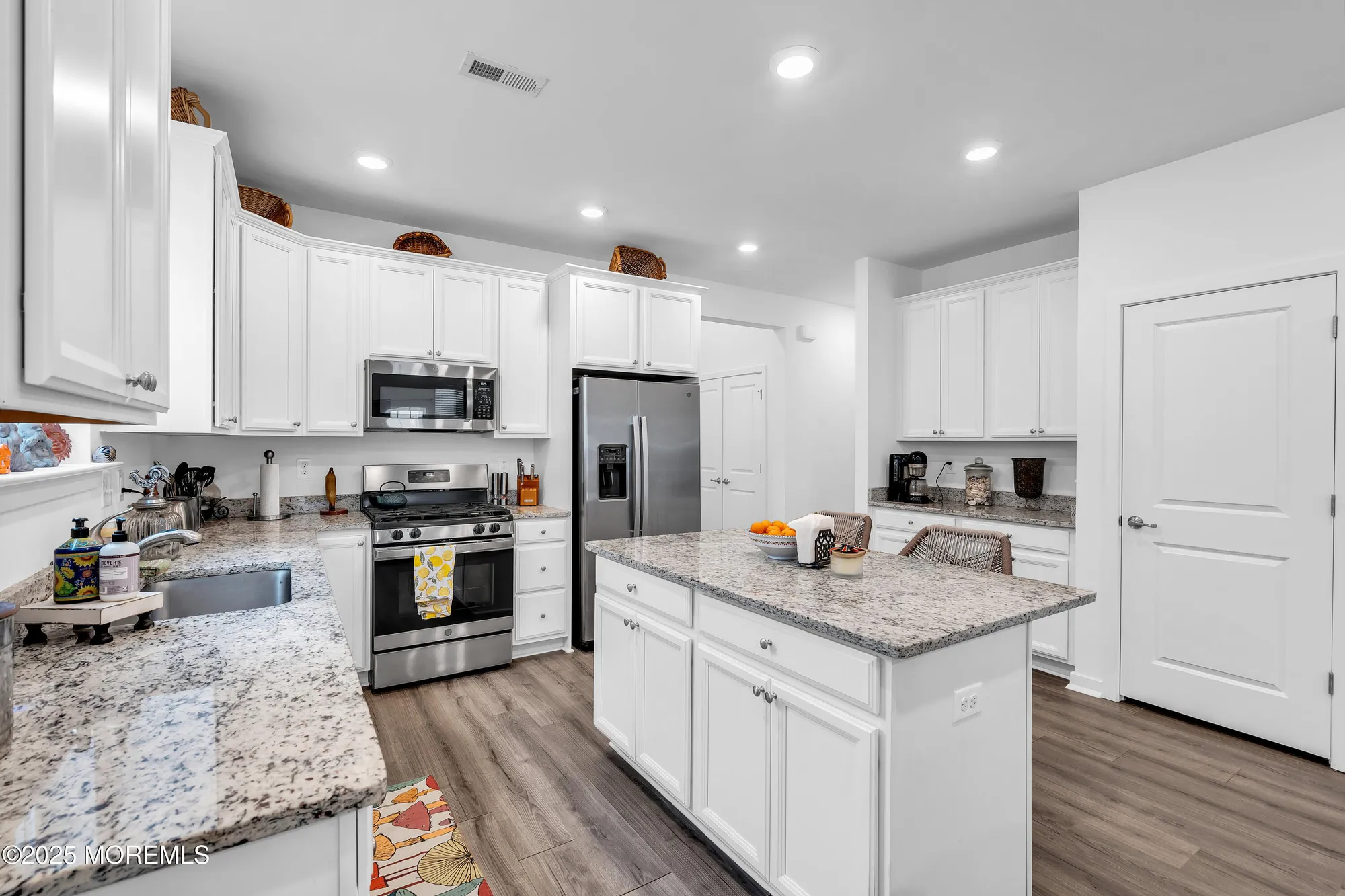 Property Slideshow image 13 of 35 | 18 gulfstream rd, New Egypt, NJ, 08533