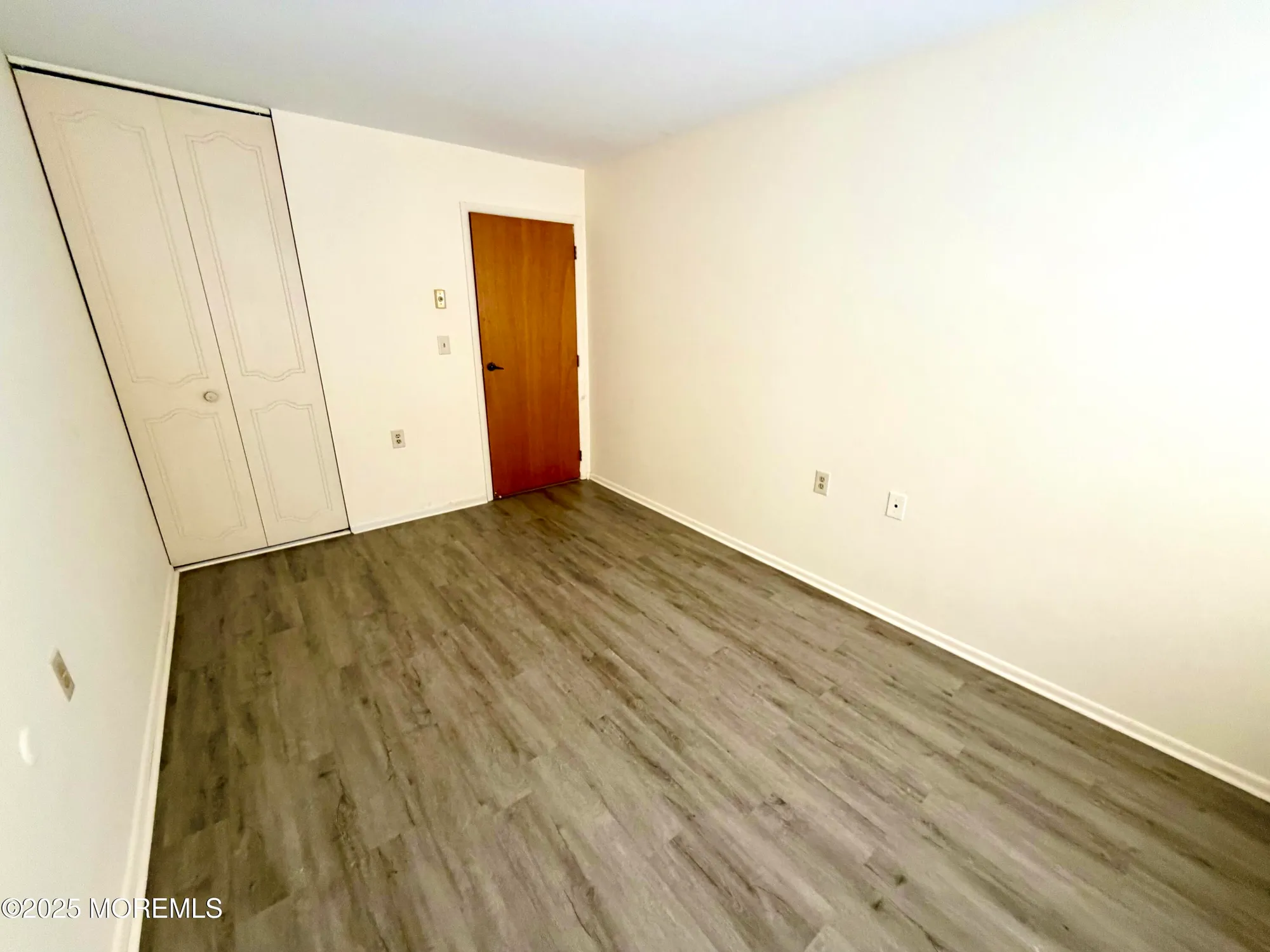 Property Slideshow image 15 of 18 | 842b inverness ct, Lakewood, NJ, 08701