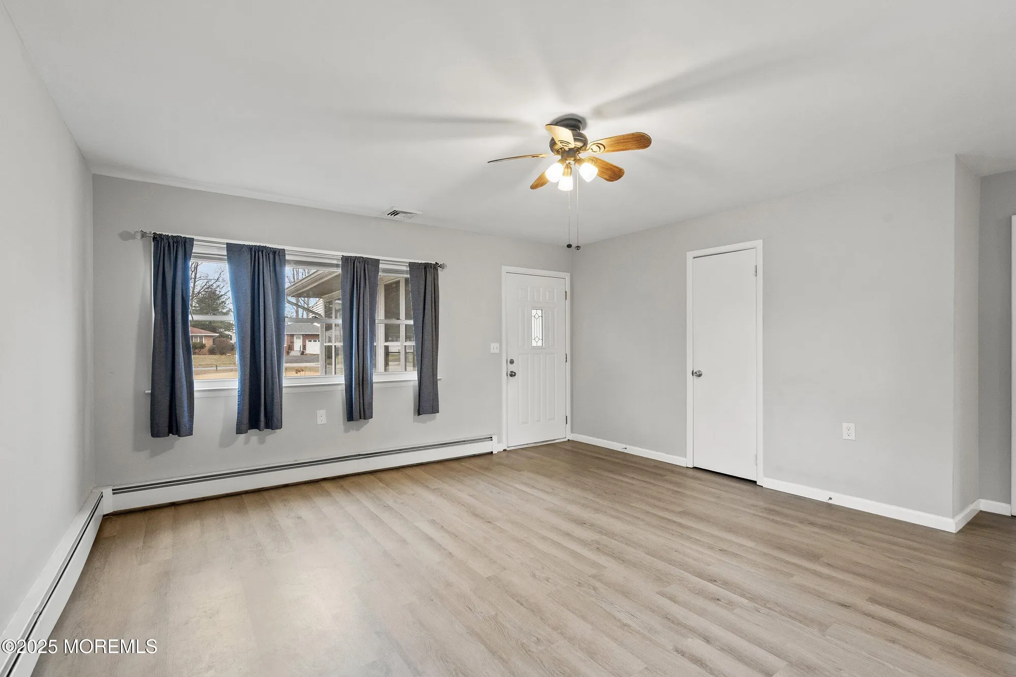 Property Slideshow image 3 of 14 | 33 gardenia way, Toms River, NJ, 08755