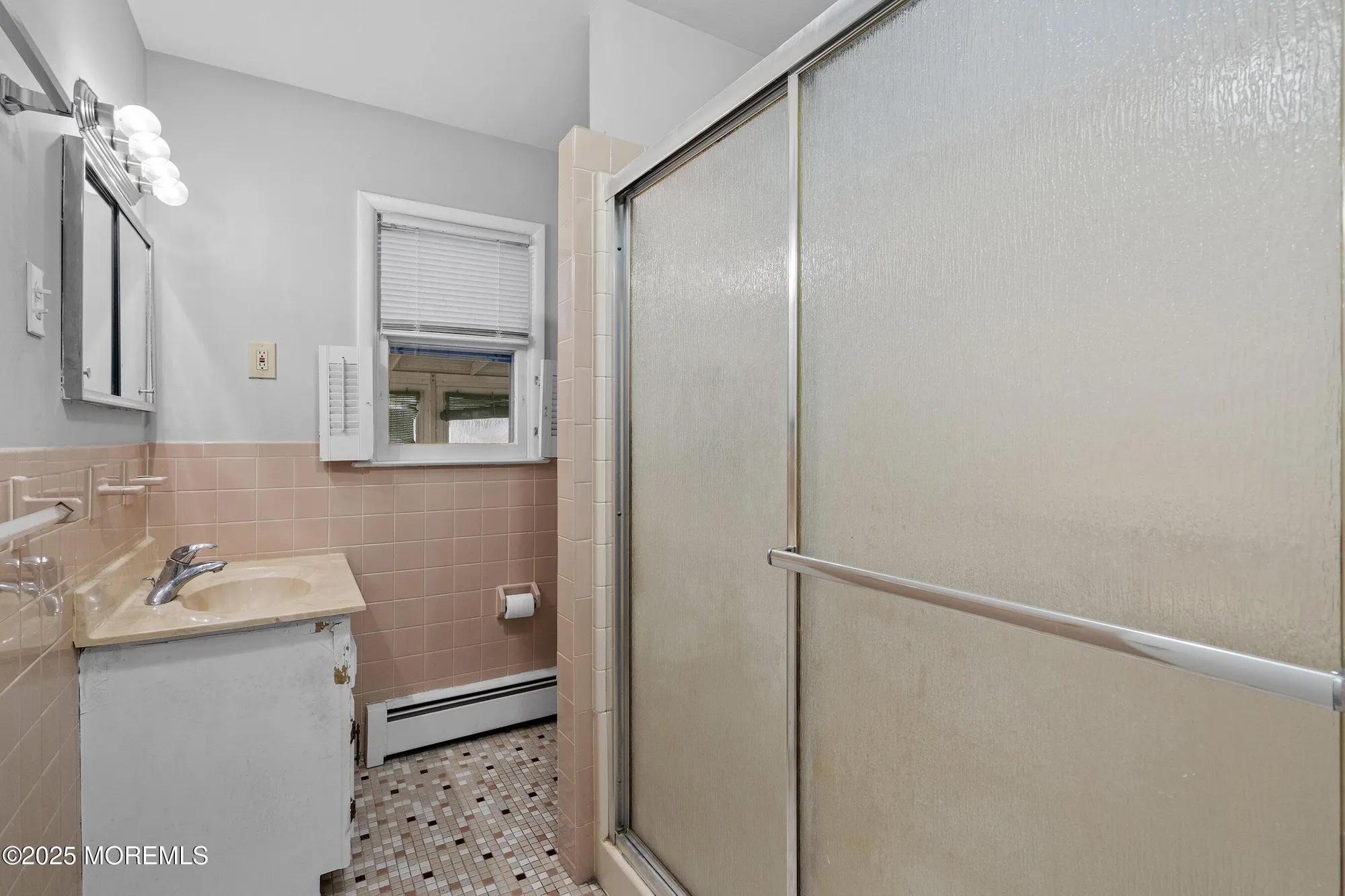 Property Slideshow image 8 of 14 | 33 gardenia way, Toms River, NJ, 08755