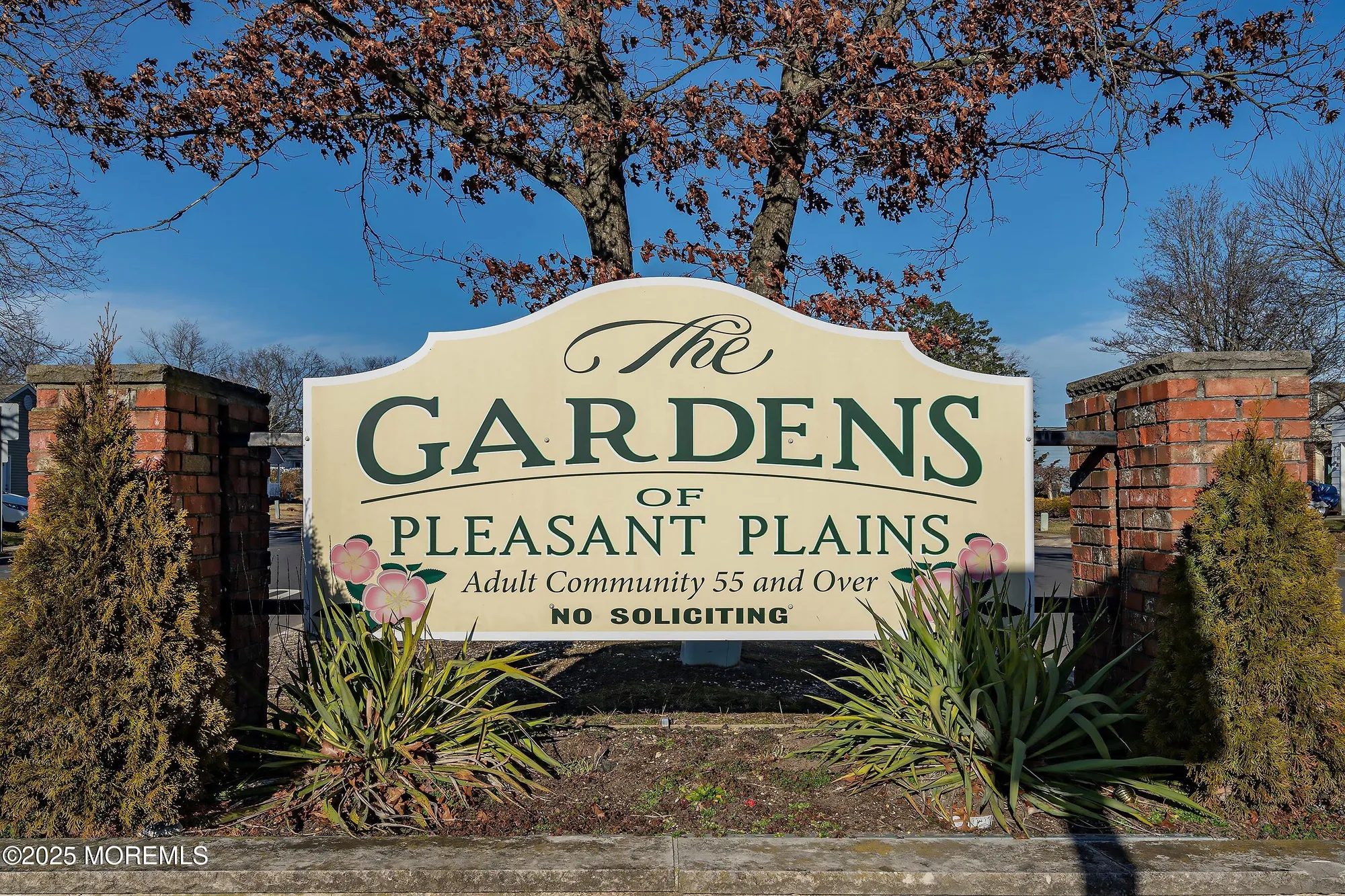 Property Slideshow image 13 of 14 | 33 gardenia way, Toms River, NJ, 08755