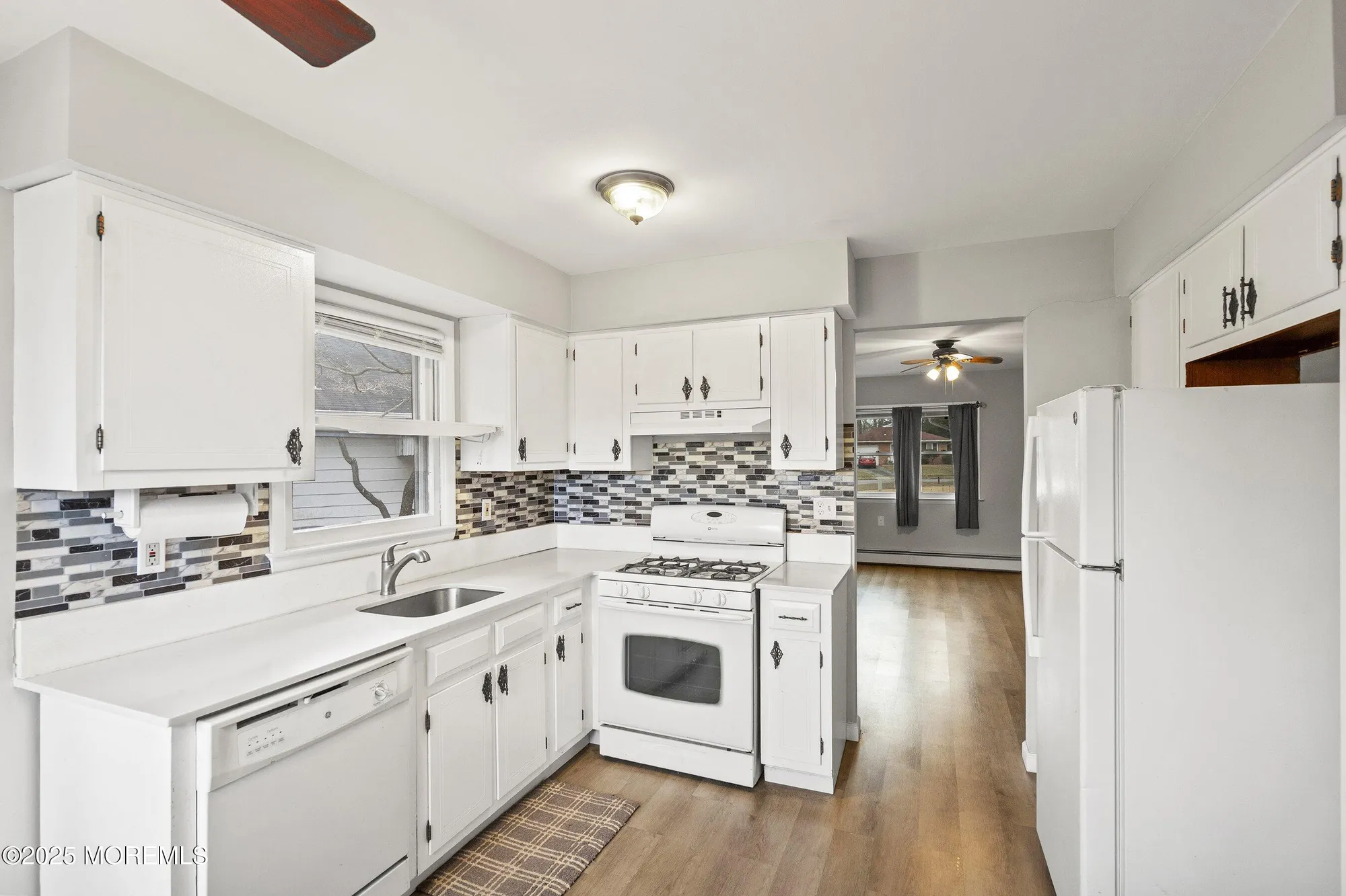 Property Slideshow image 4 of 14 | 33 gardenia way, Toms River, NJ, 08755