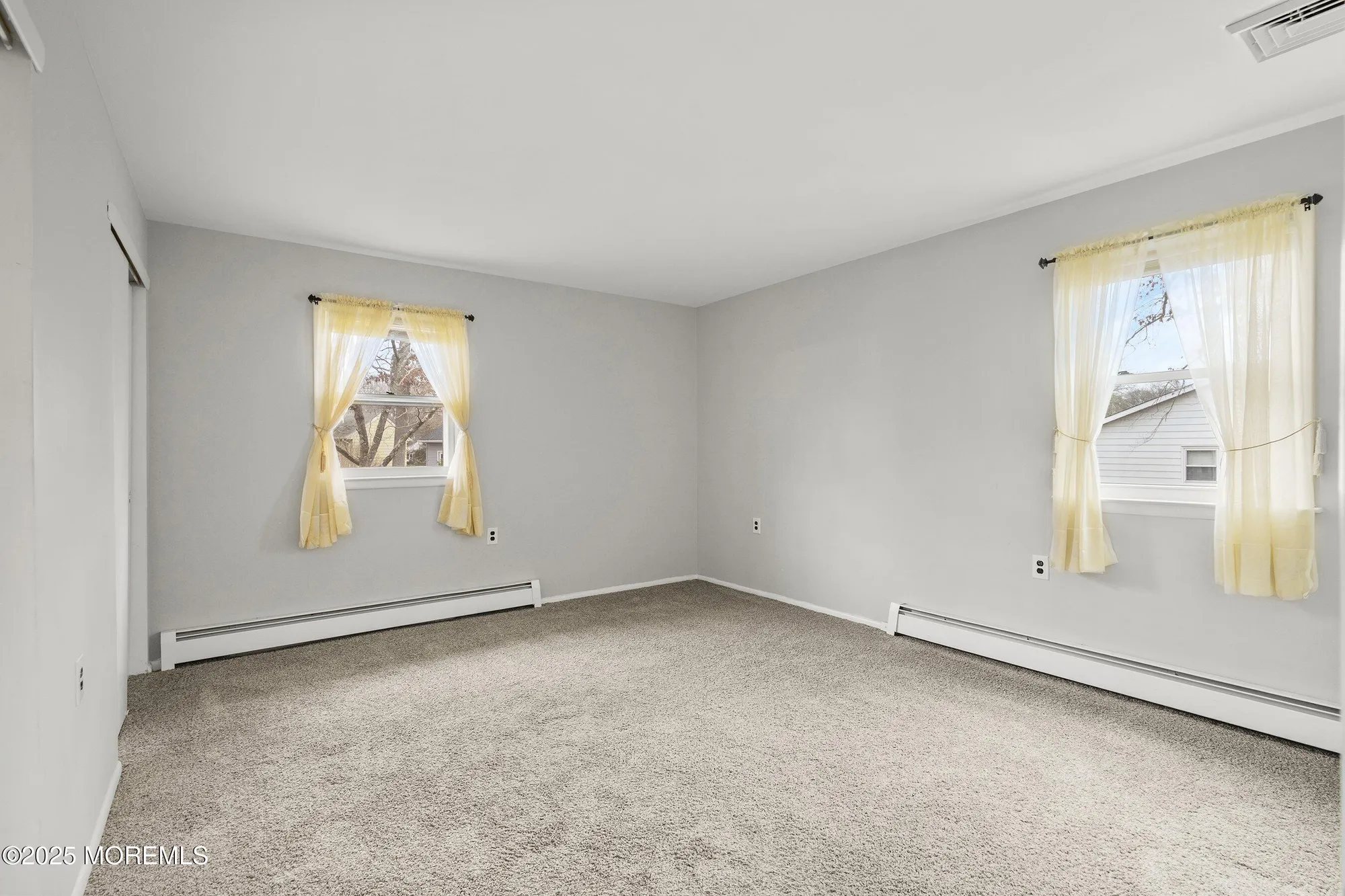 Property Slideshow image 7 of 14 | 33 gardenia way, Toms River, NJ, 08755