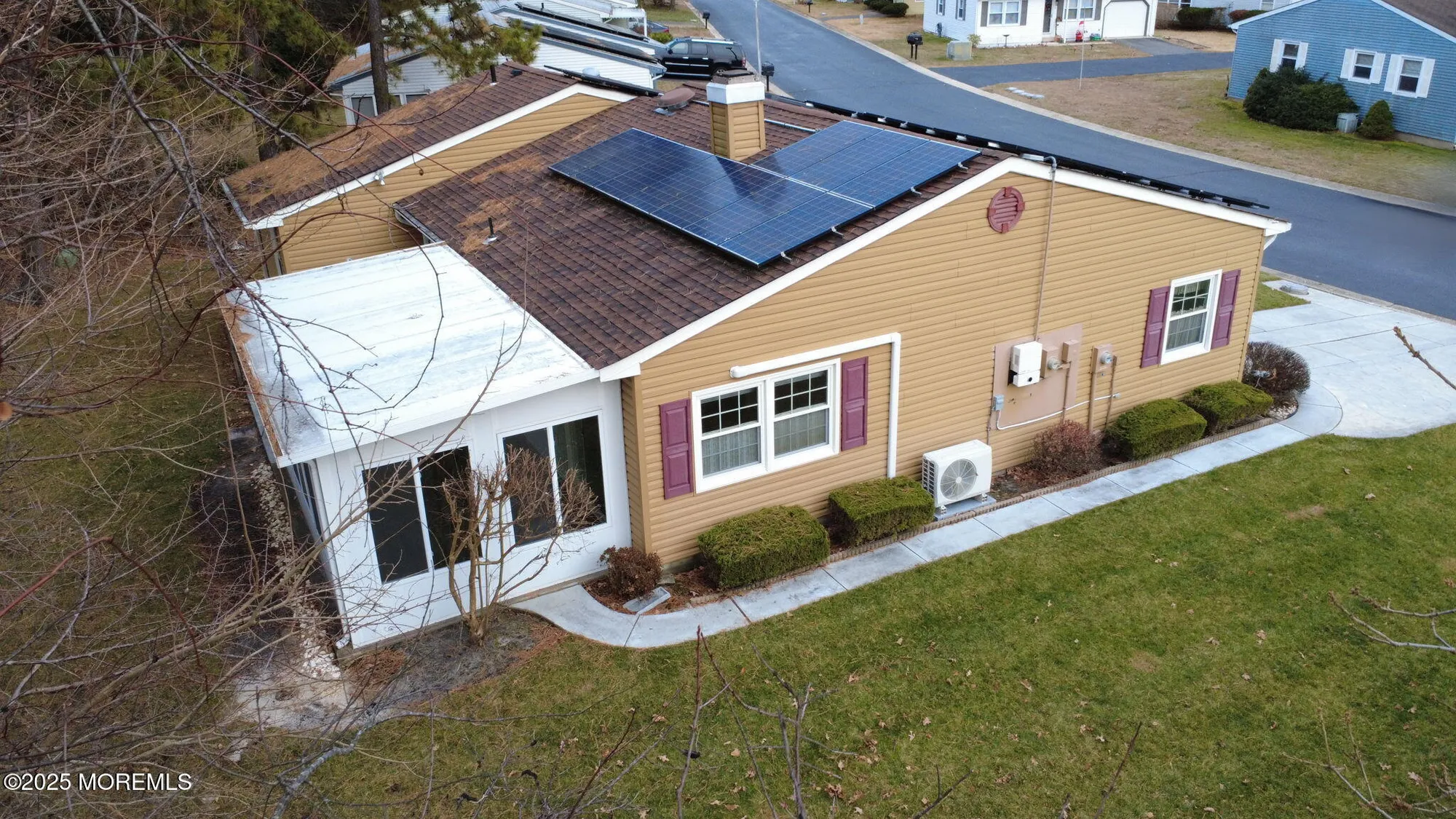 Property Slideshow image 5 of 35 | 10 hartford rd, Whiting, NJ, 08759