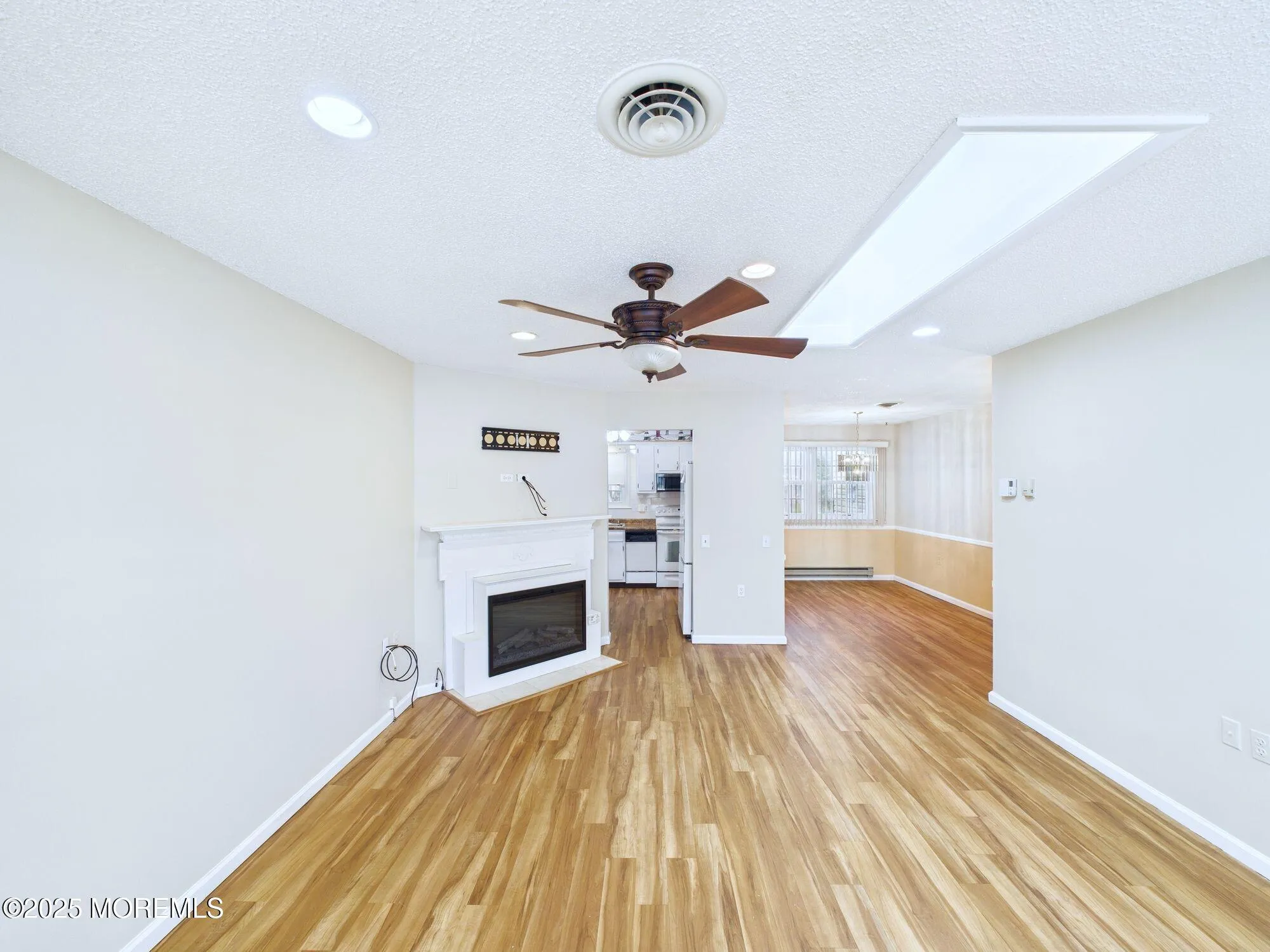 Property Slideshow image 8 of 35 | 10 hartford rd, Whiting, NJ, 08759