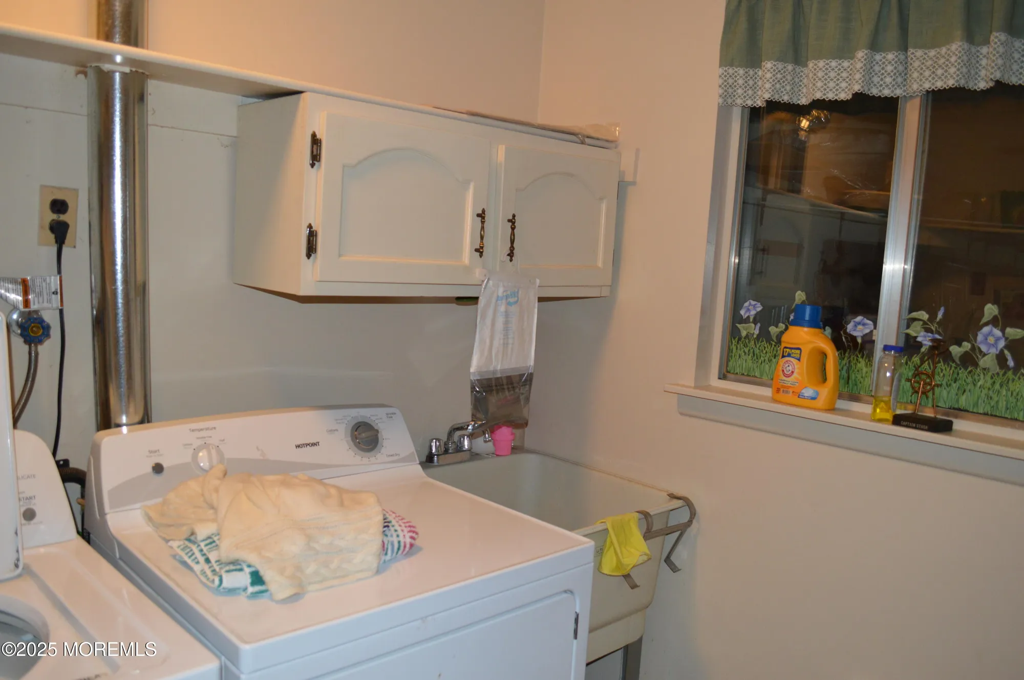 Property Slideshow image 14 of 31 | 107a hudson pkwy, Whiting, NJ, 08759