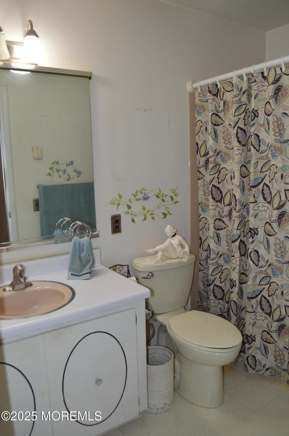 Property Slideshow image 18 of 31 | 107a hudson pkwy, Whiting, NJ, 08759