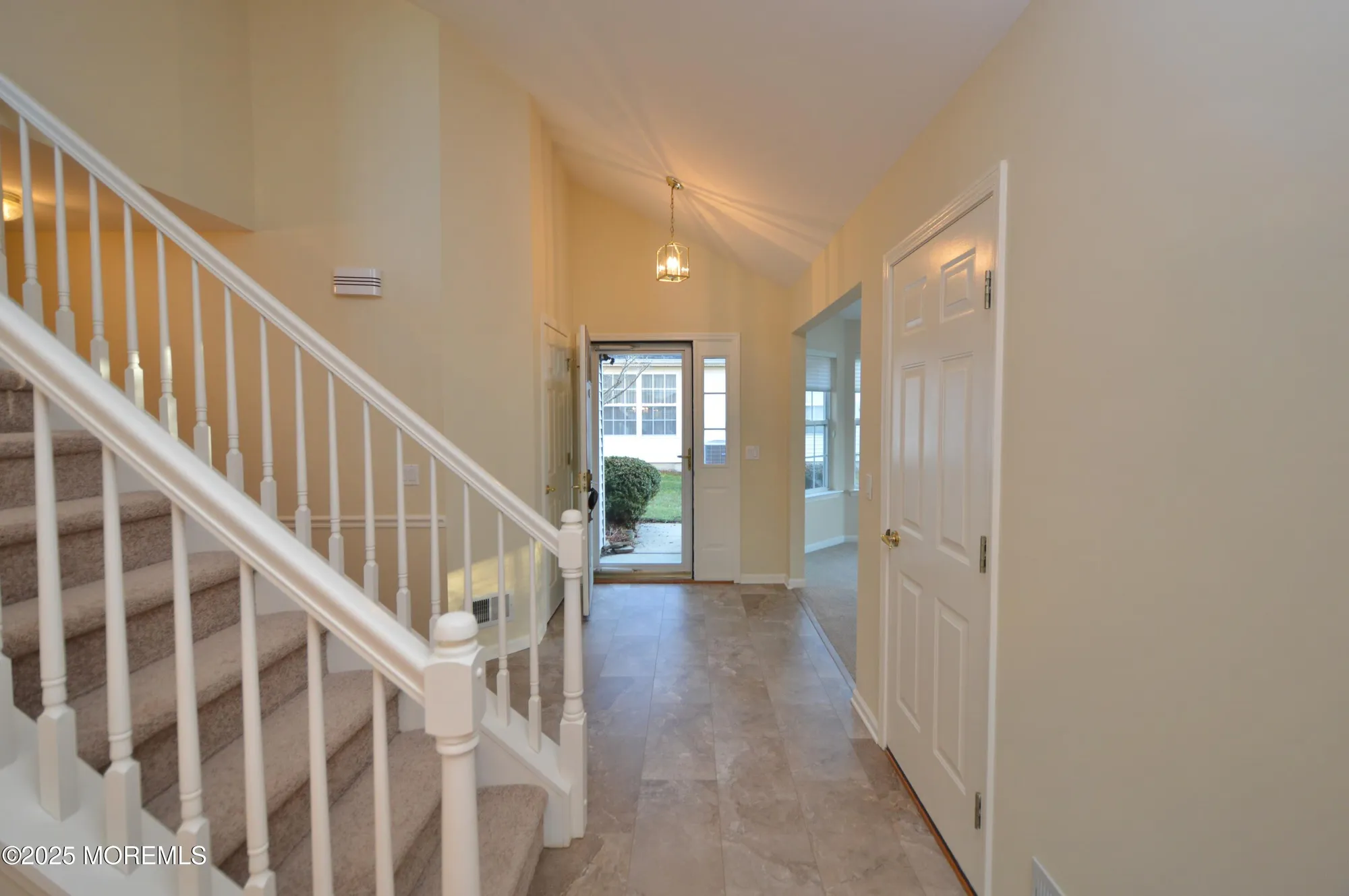Property Slideshow image 4 of 61 | 2677 meadow lake dr, Toms River, NJ, 08755