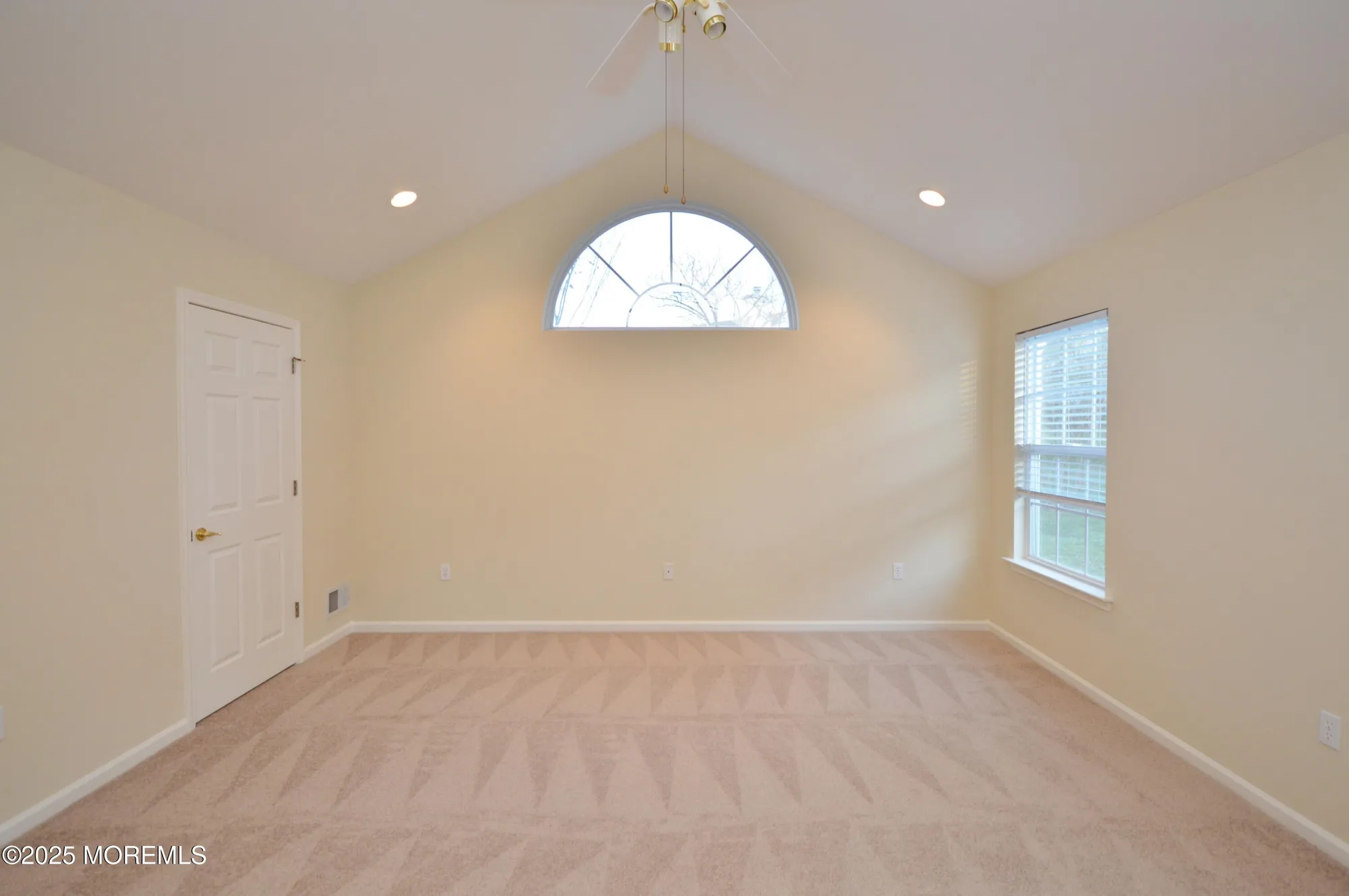 Property Slideshow image 28 of 61 | 2677 meadow lake dr, Toms River, NJ, 08755