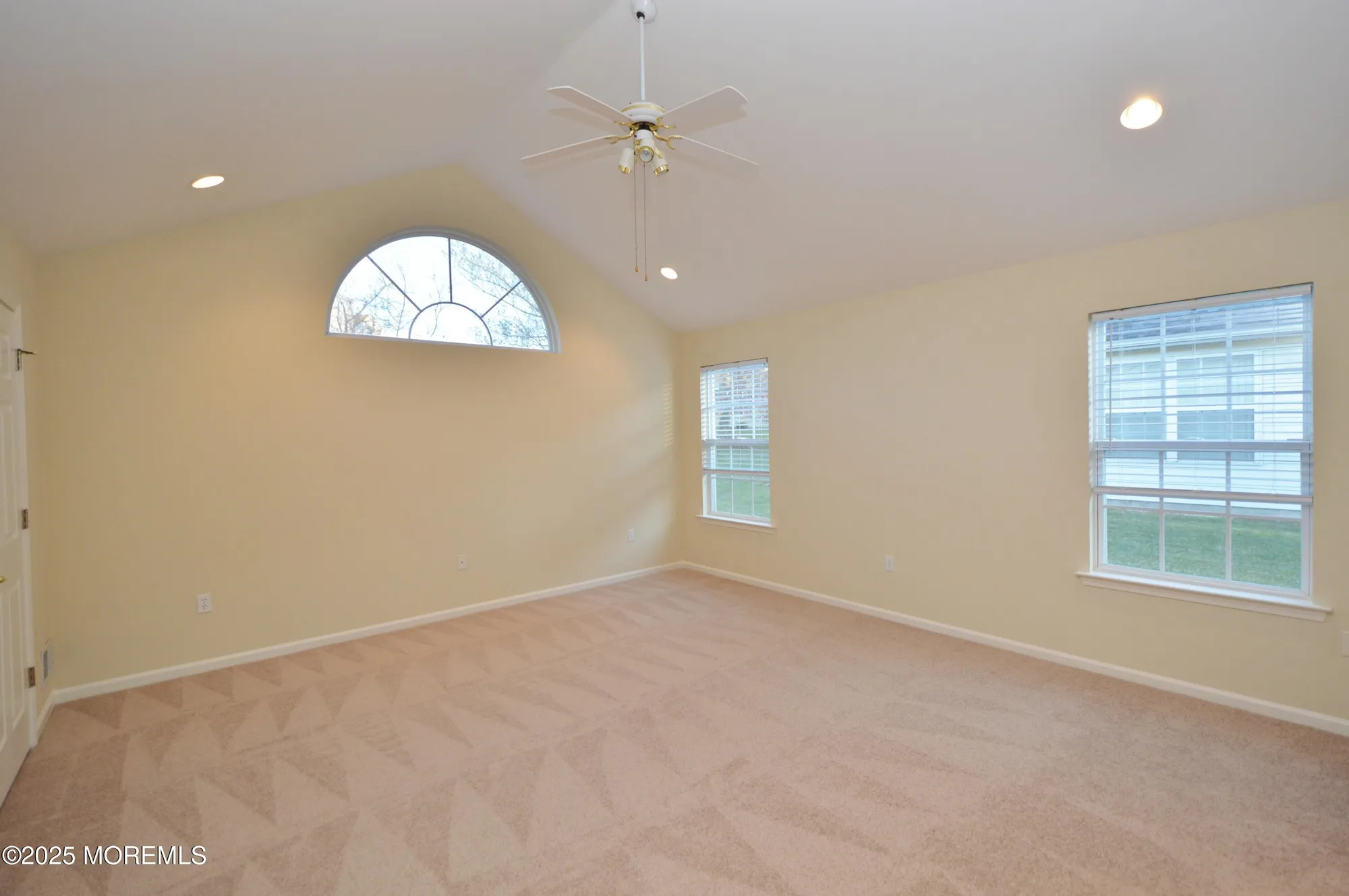 Property Slideshow image 27 of 61 | 2677 meadow lake dr, Toms River, NJ, 08755