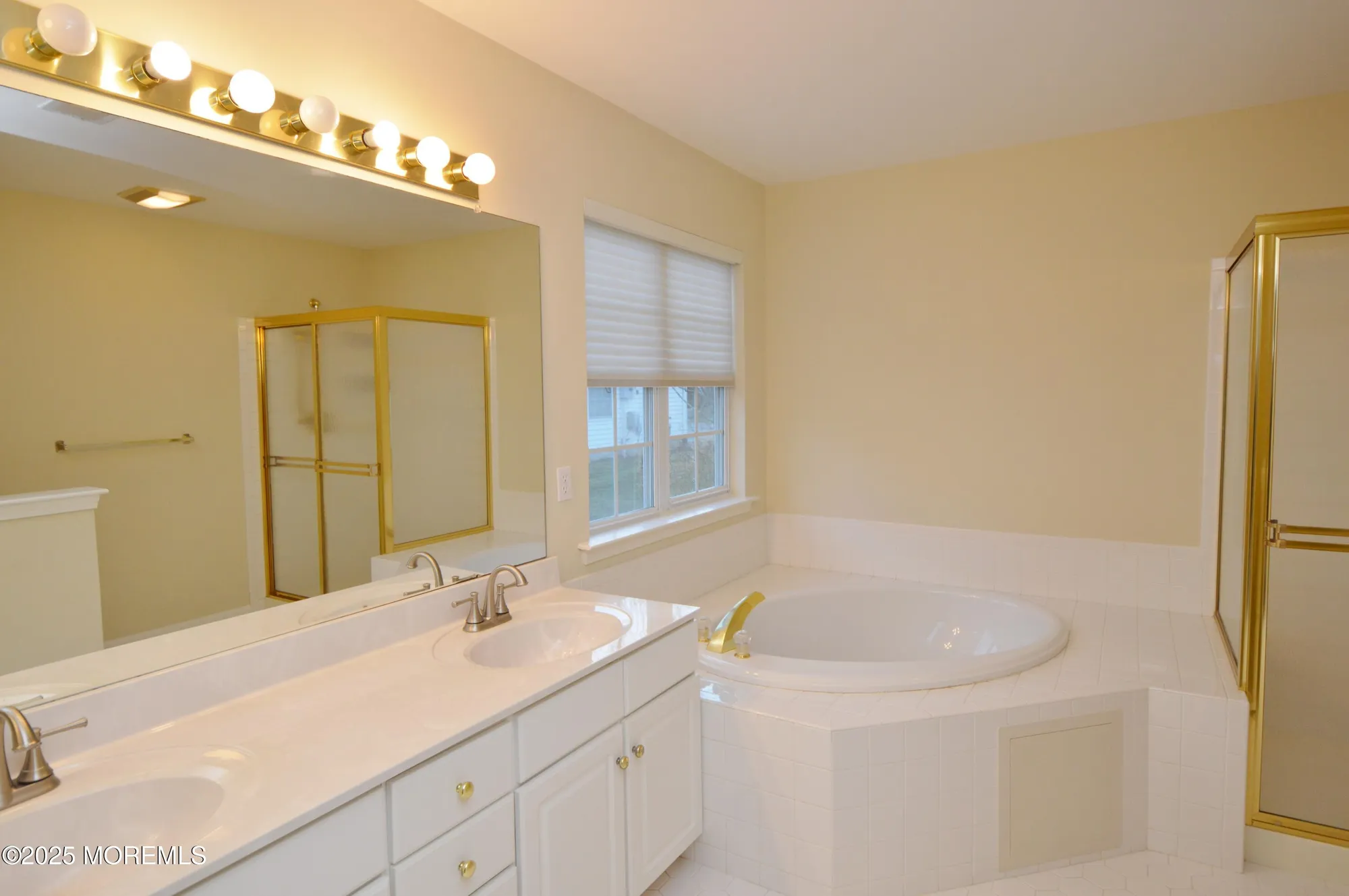 Property Slideshow image 31 of 61 | 2677 meadow lake dr, Toms River, NJ, 08755