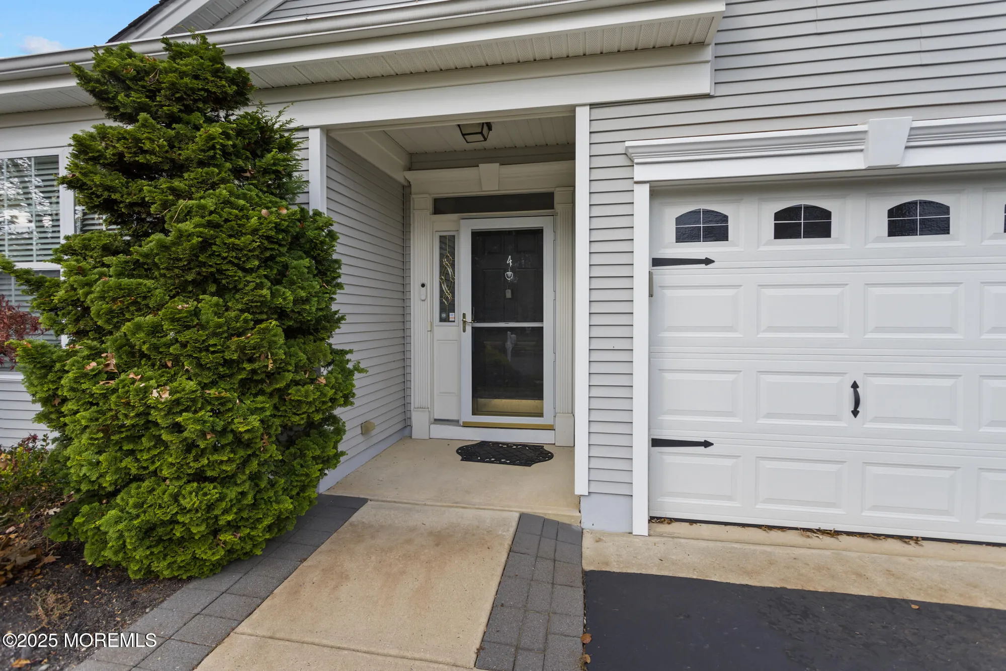 Property Slideshow image 3 of 28 | 4 portchester dr, Jackson, NJ, 08527