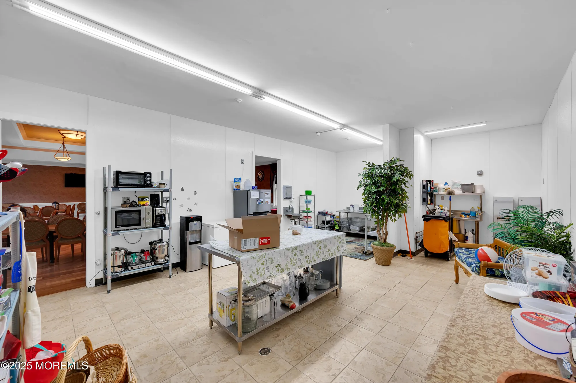 Property Slideshow image 38 of 48 | 632 sophee ln, Lakewood, NJ, 08701