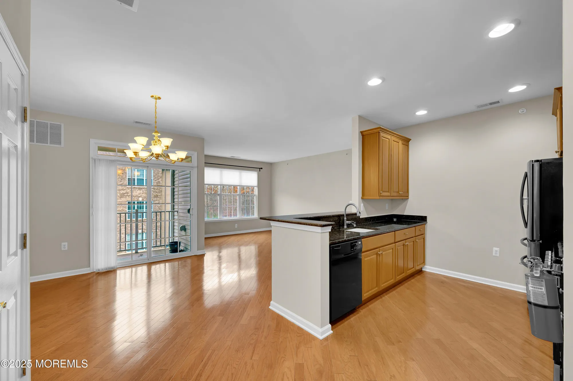 Property Slideshow image 25 of 48 | 632 sophee ln, Lakewood, NJ, 08701