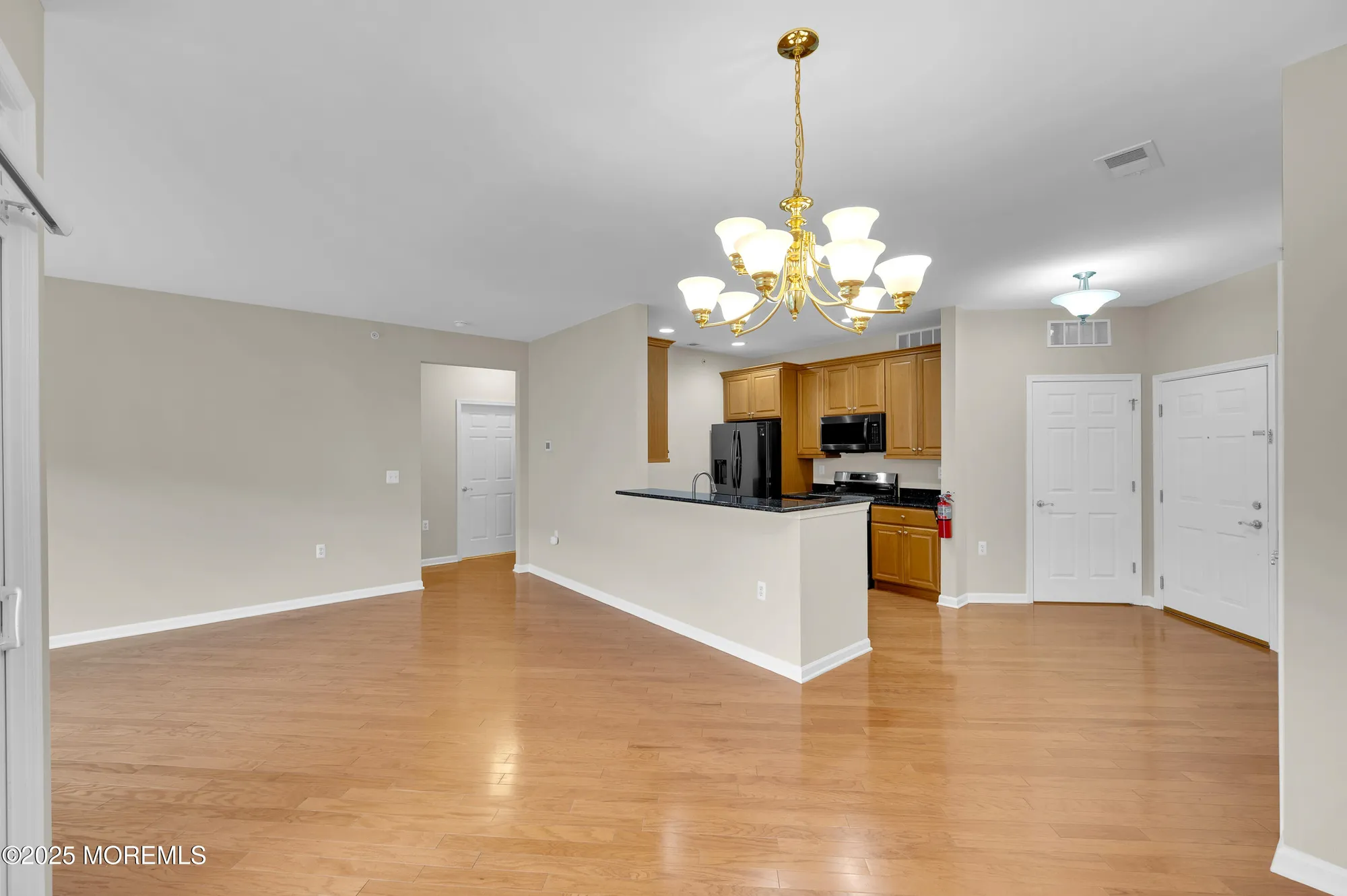 Property Slideshow image 8 of 48 | 632 sophee ln, Lakewood, NJ, 08701