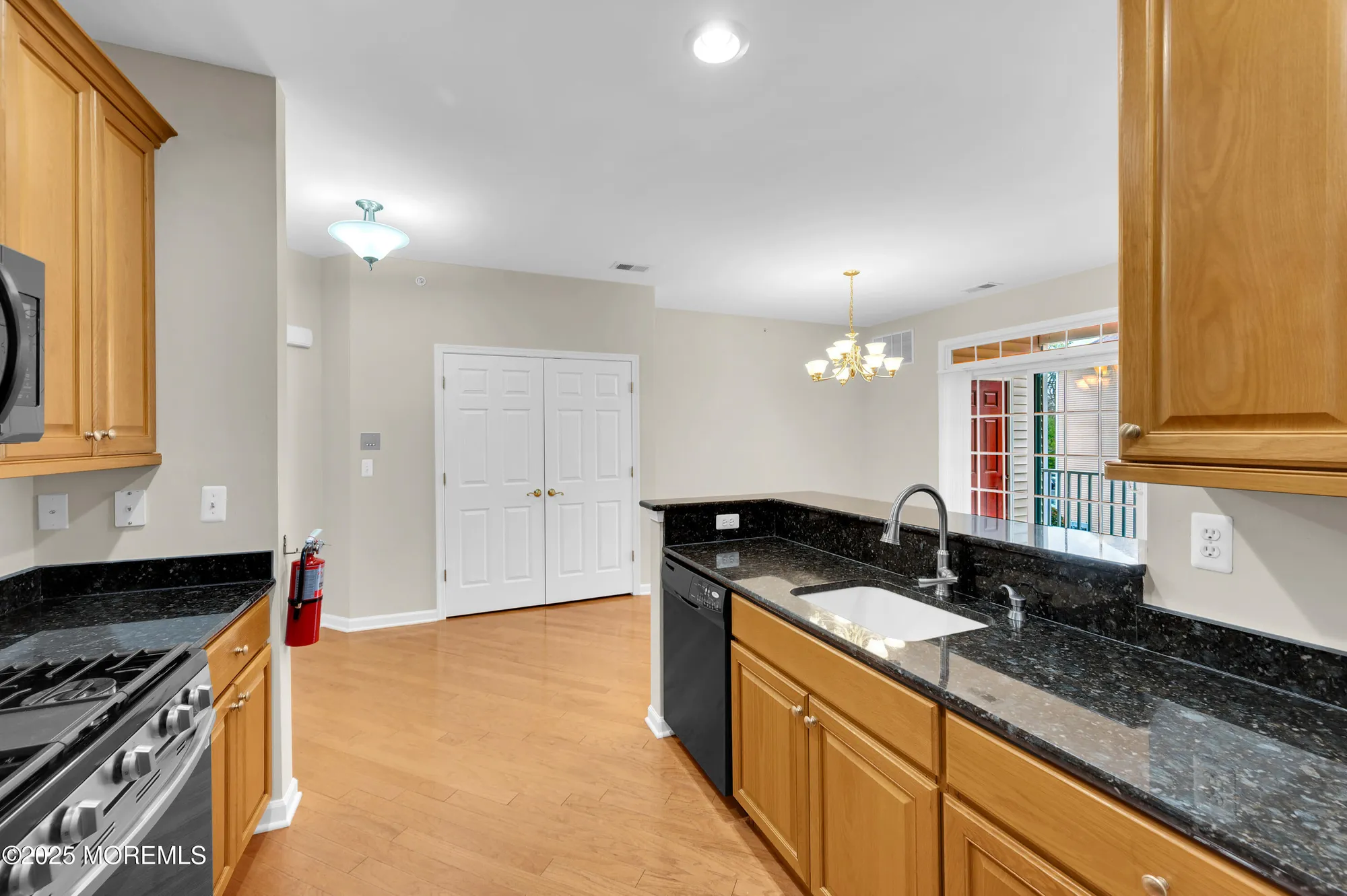 Property Slideshow image 10 of 48 | 632 sophee ln, Lakewood, NJ, 08701