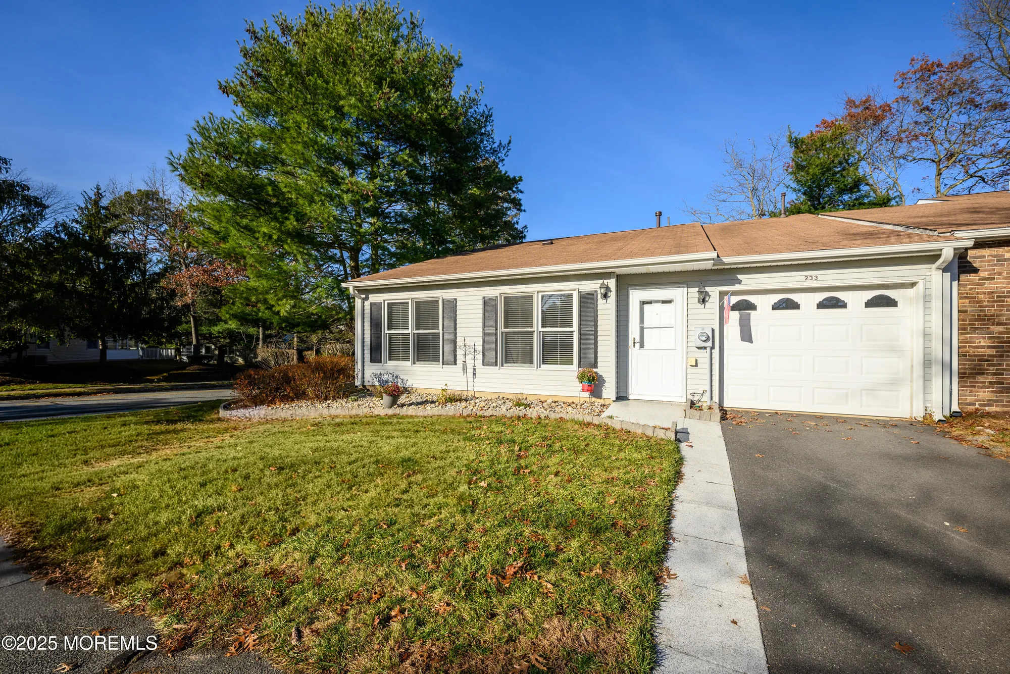 Property Slideshow image 2 of 36 | 233 cloverdale dr, Lakewood, NJ, 08701