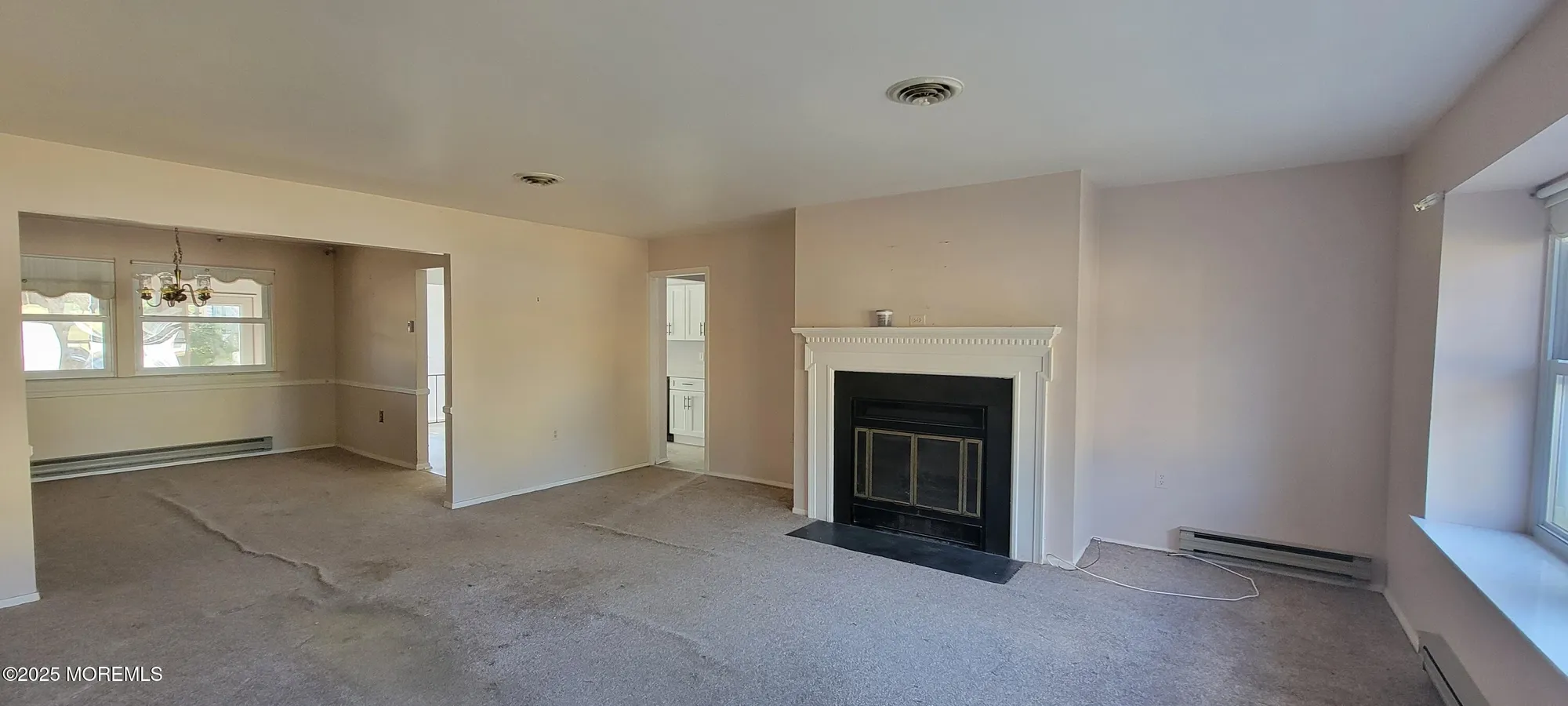 Property Slideshow image 2 of 14 | 6 holyoke ct, Whiting, NJ, 08759