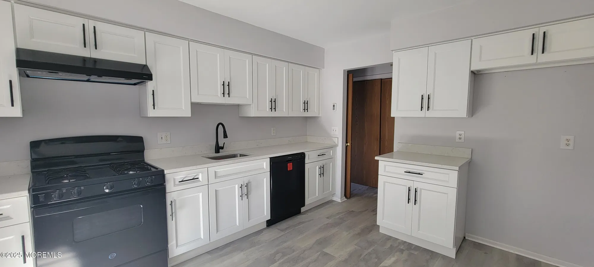 Property Slideshow image 8 of 14 | 6 holyoke ct, Whiting, NJ, 08759