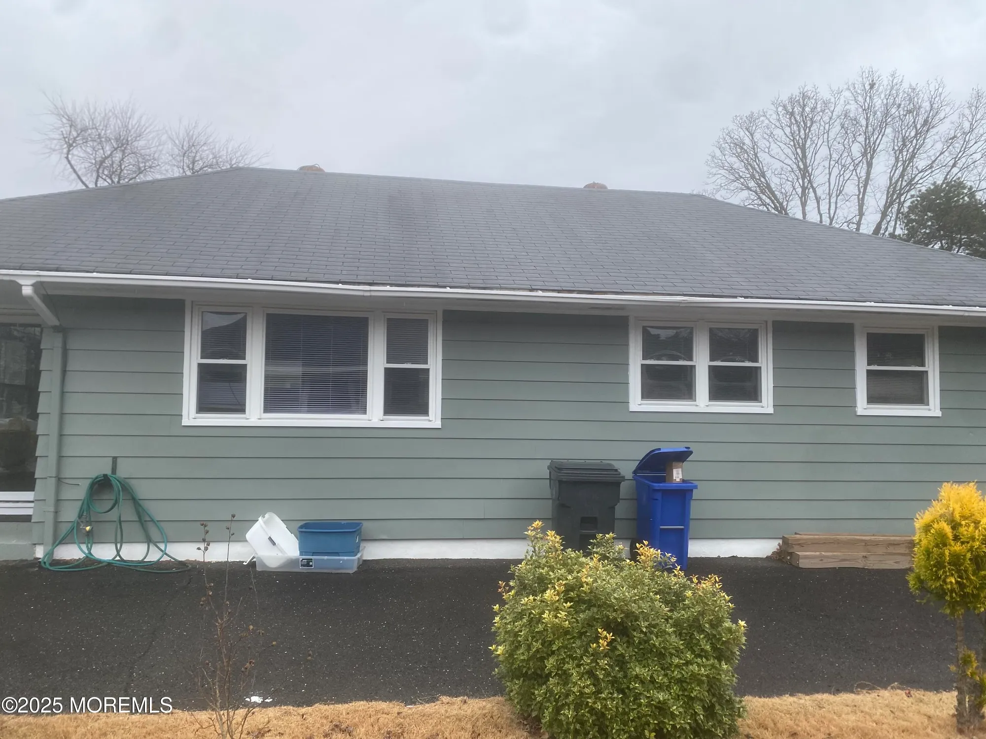 Property Slideshow image 23 of 30 | 23 yellowstone dr, Toms River, NJ, 08753