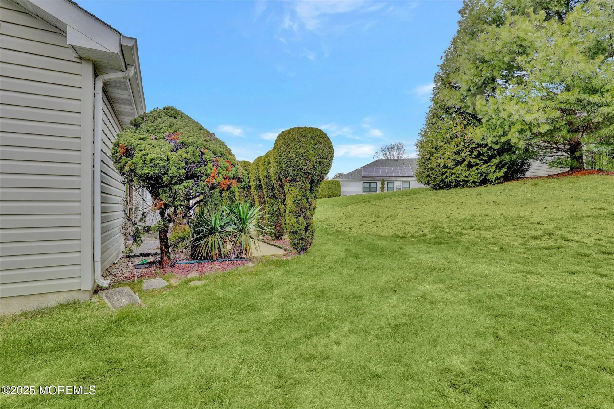 Property Slideshow image 20 of 42 | 40 caldwell ter, Marlboro, NJ, 07746