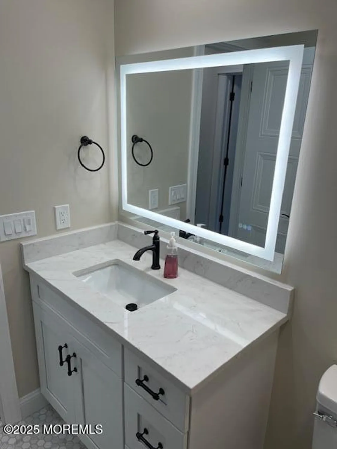 Property Slideshow image 14 of 15 | 208 bonaire dr, Toms River, NJ, 08757