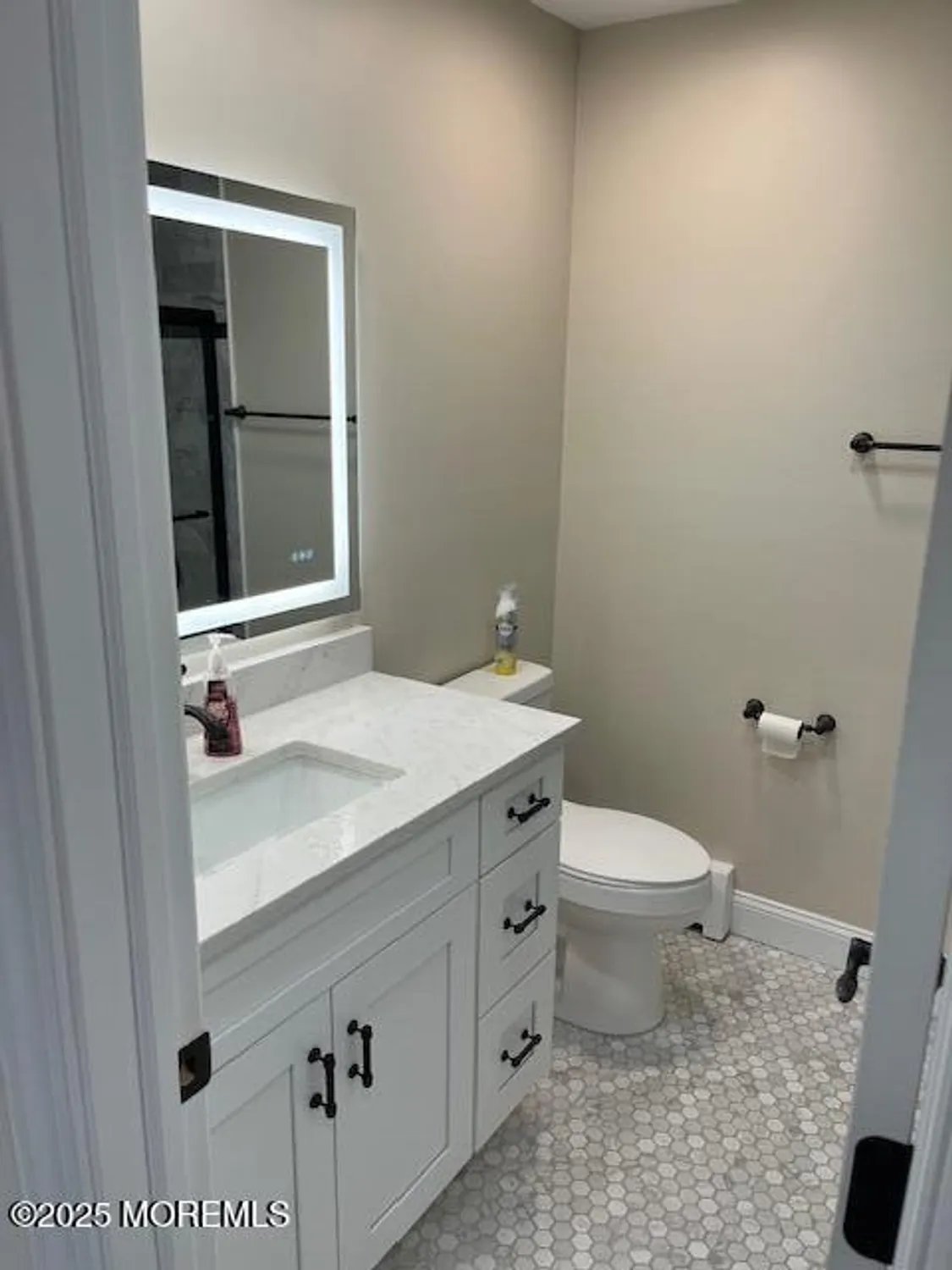 Property Slideshow image 13 of 15 | 208 bonaire dr, Toms River, NJ, 08757