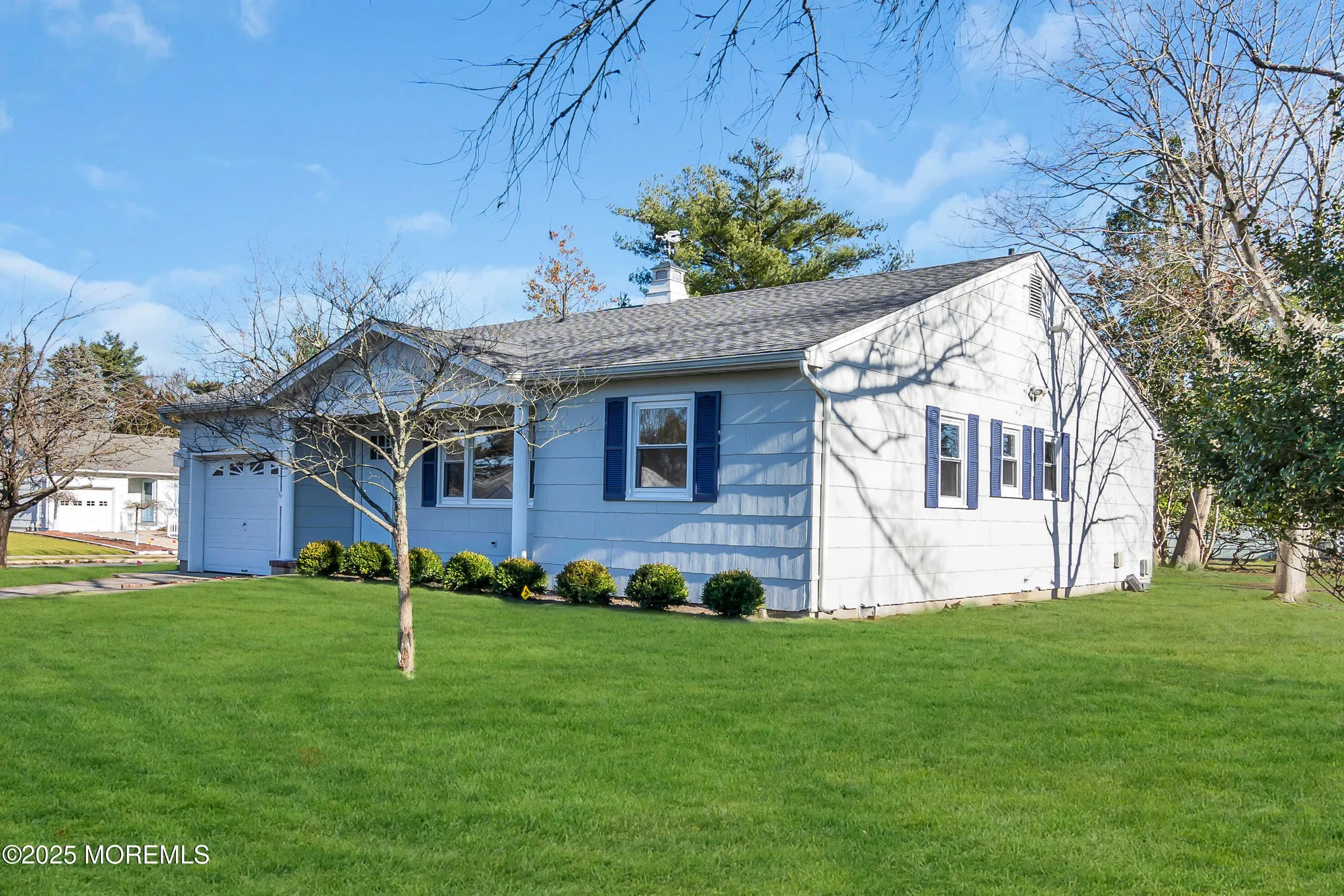 Property Slideshow image 2 of 25 | 89 brakenbury dr, Toms River, NJ, 08757