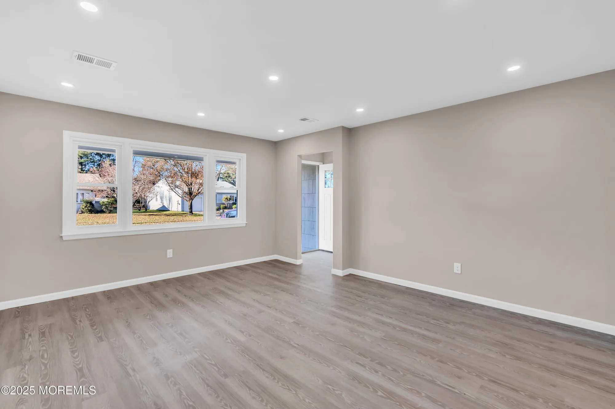 Property Slideshow image 7 of 25 | 89 brakenbury dr, Toms River, NJ, 08757