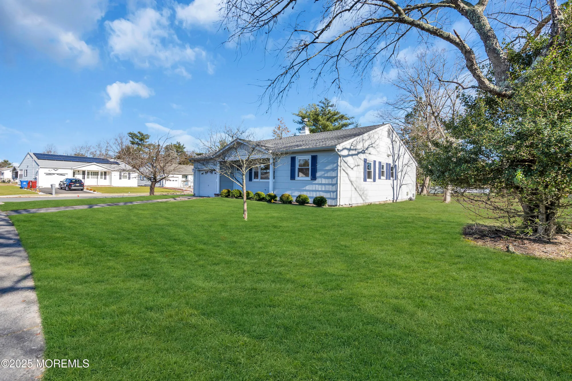 Property Slideshow image 5 of 25 | 89 brakenbury dr, Toms River, NJ, 08757