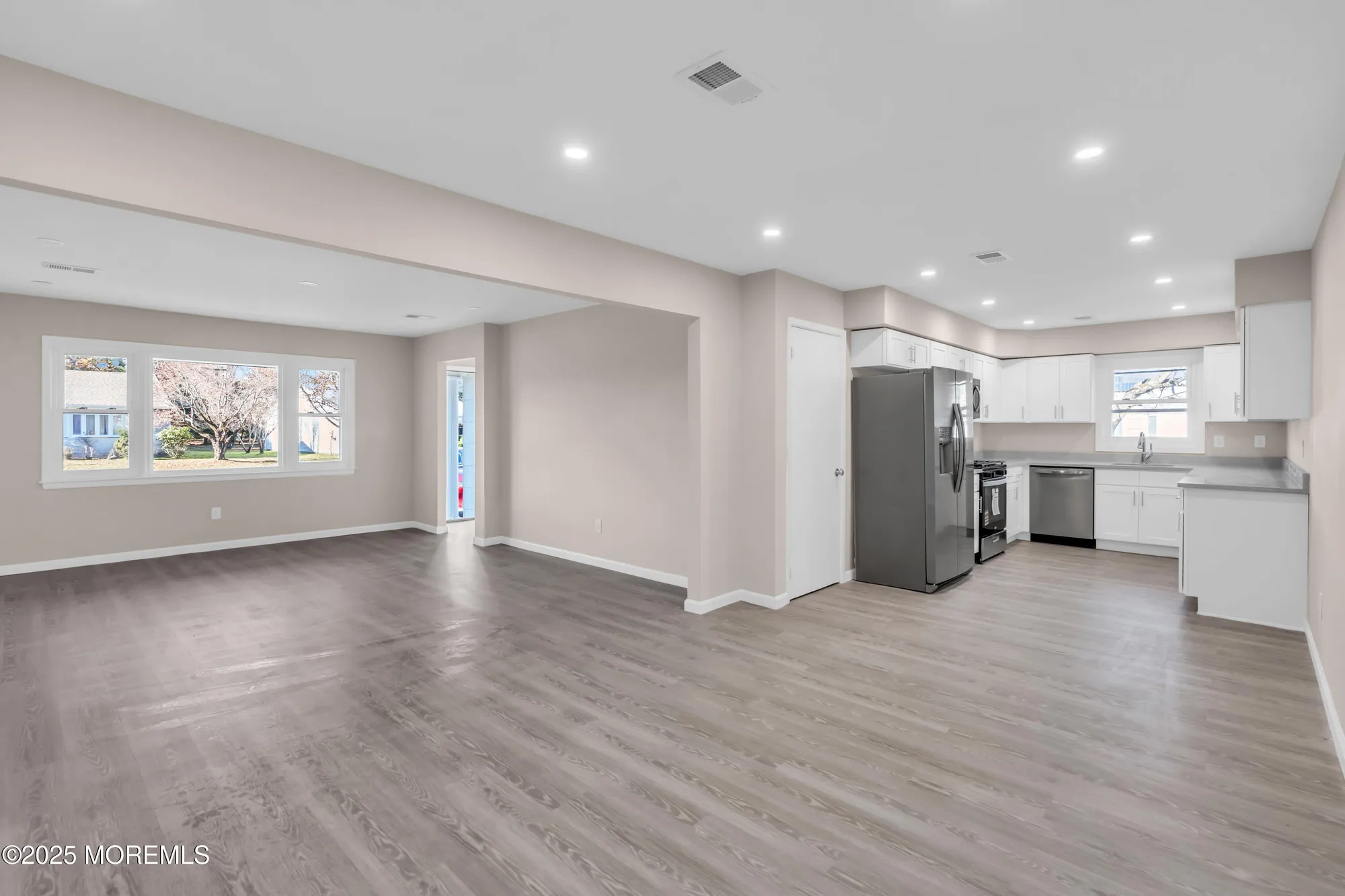 Property Slideshow image 9 of 25 | 89 brakenbury dr, Toms River, NJ, 08757