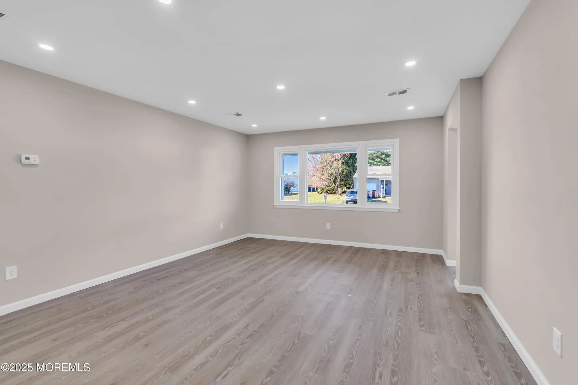 Property Slideshow image 8 of 25 | 89 brakenbury dr, Toms River, NJ, 08757