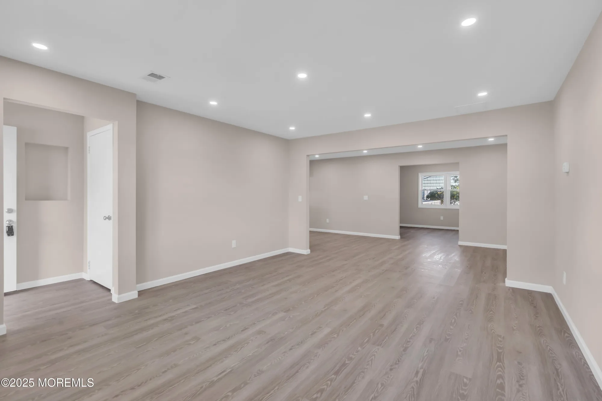 Property Slideshow image 10 of 25 | 89 brakenbury dr, Toms River, NJ, 08757