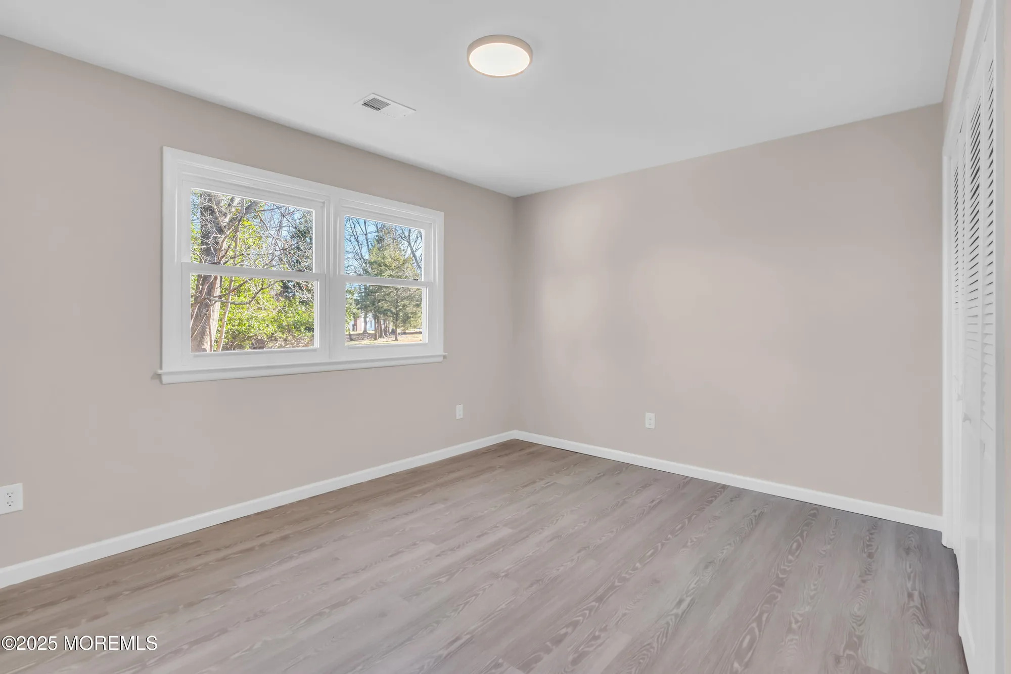 Property Slideshow image 15 of 25 | 89 brakenbury dr, Toms River, NJ, 08757