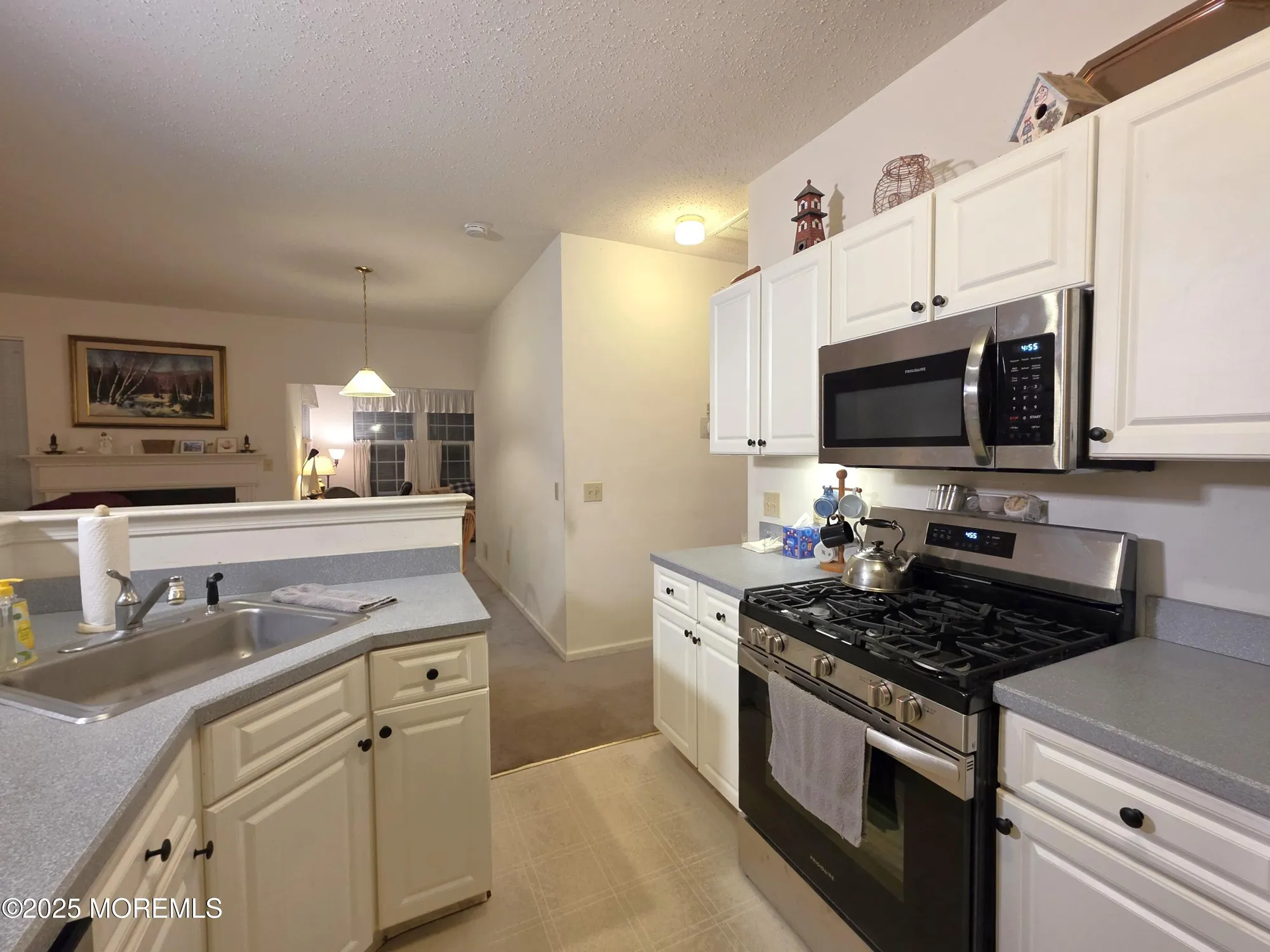 Property Slideshow image 13 of 19 | 91 robin ln, Barnegat, NJ, 08005