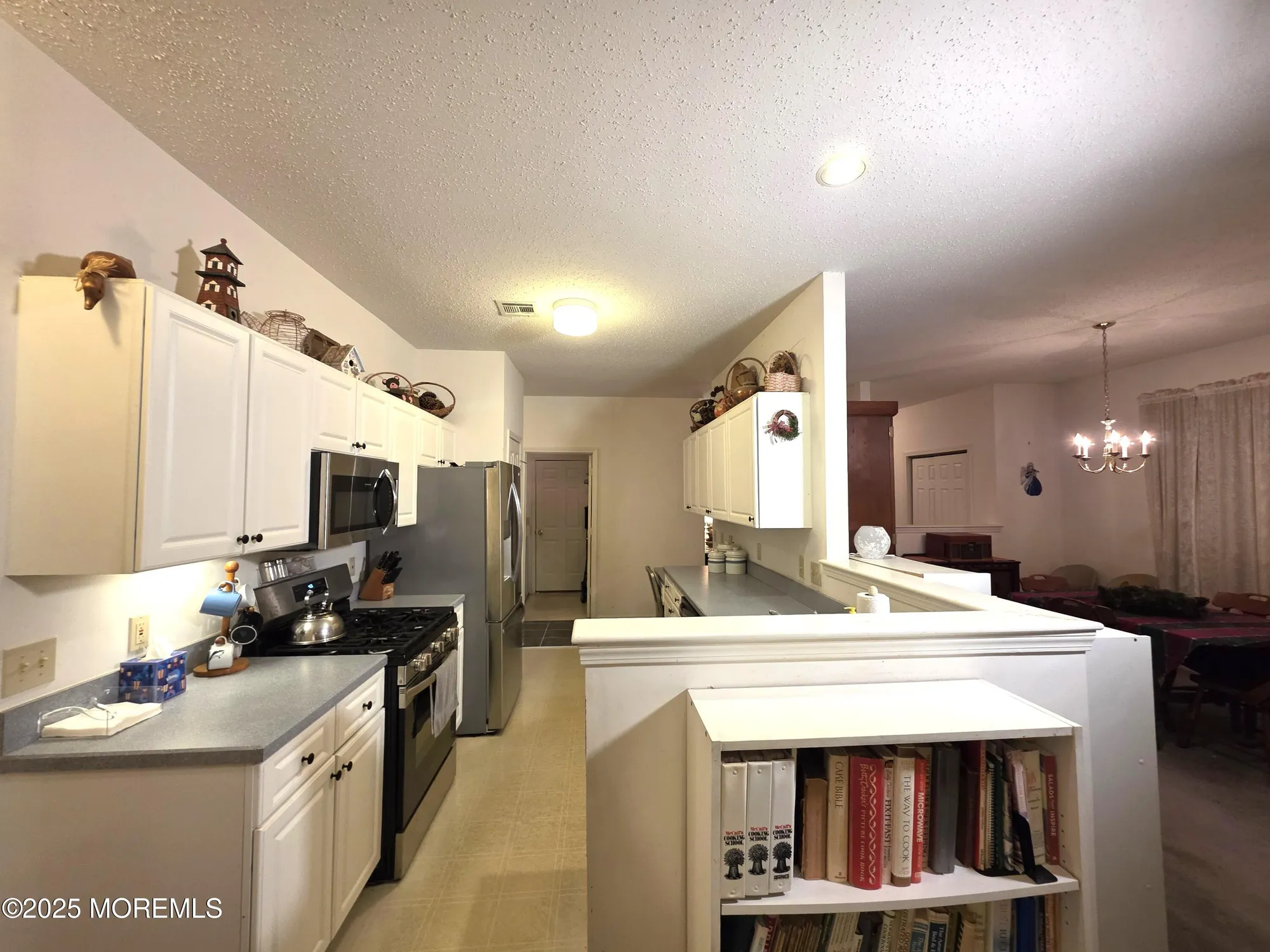 Property Slideshow image 14 of 19 | 91 robin ln, Barnegat, NJ, 08005