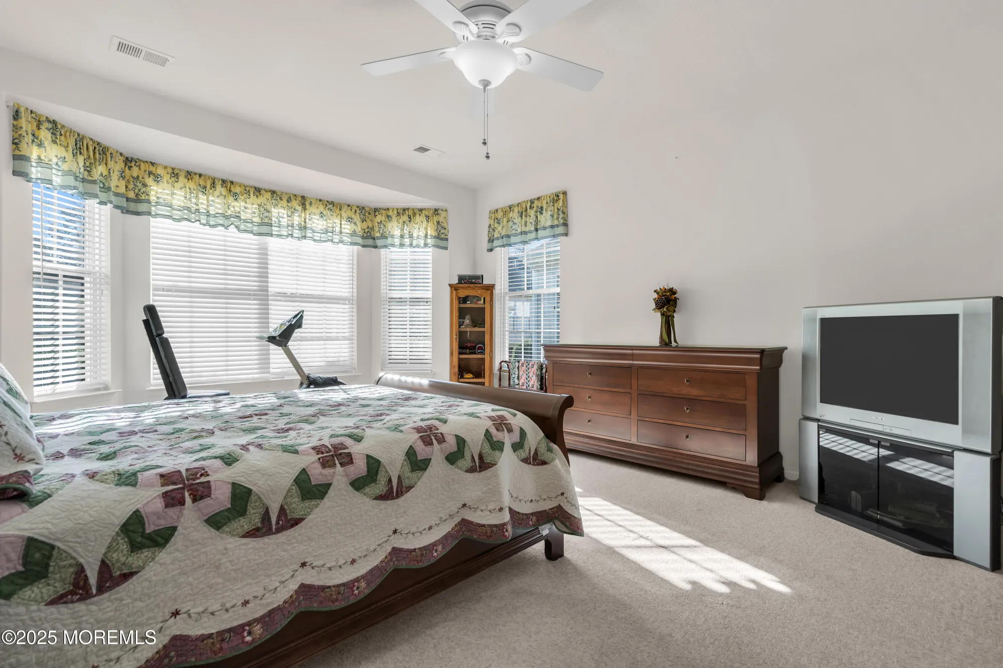 Property Slideshow image 30 of 39 | 12 marlowe ct, Galloway, NJ, 08205