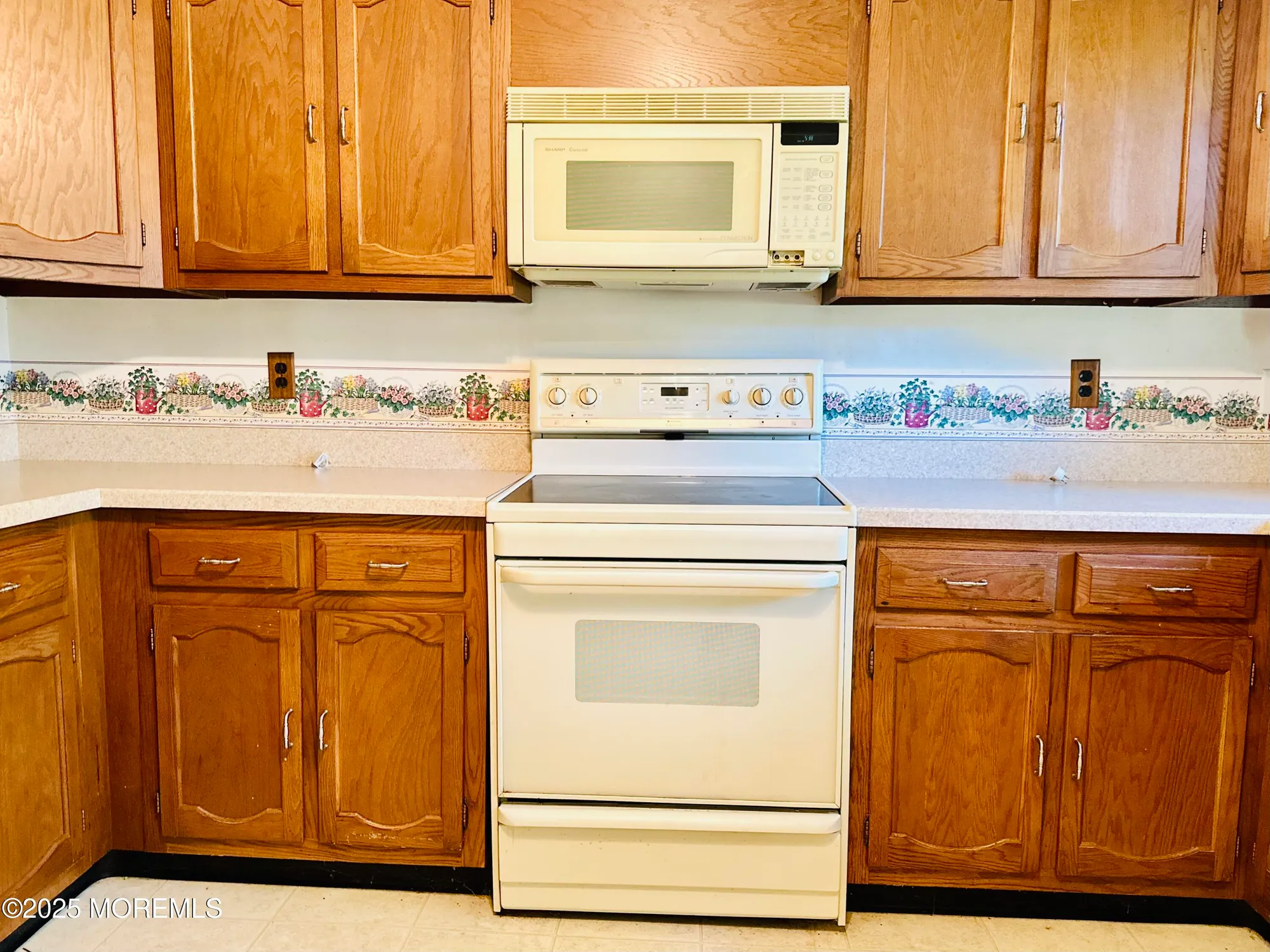 Property Slideshow image 13 of 31 | 26b moccasin dr b, Whiting, NJ, 08759