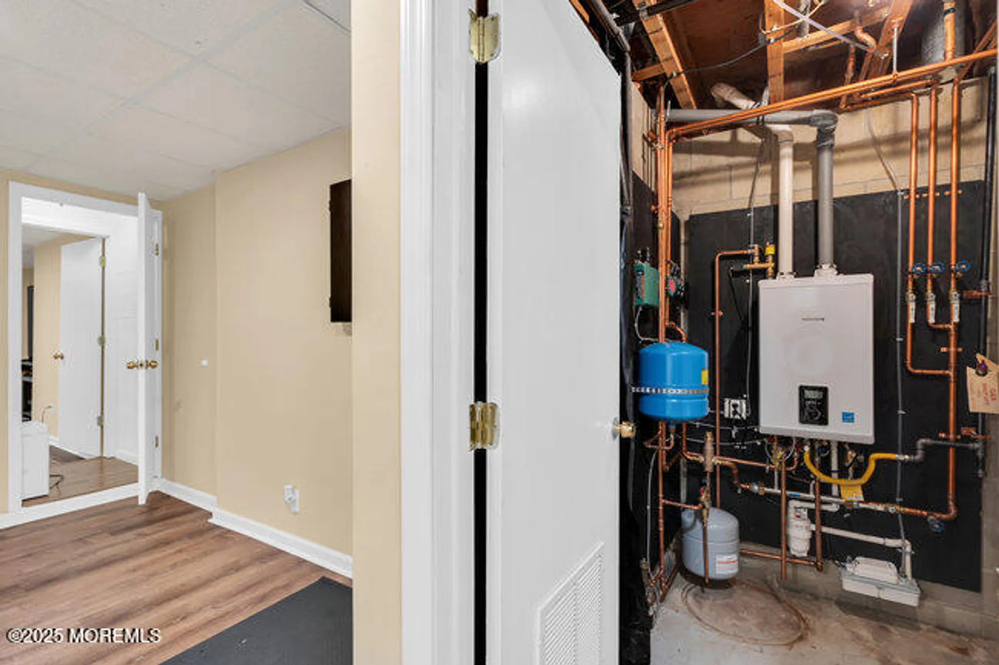 Property Slideshow image 38 of 46 | 2453 crisfield st, Toms River, NJ, 08755