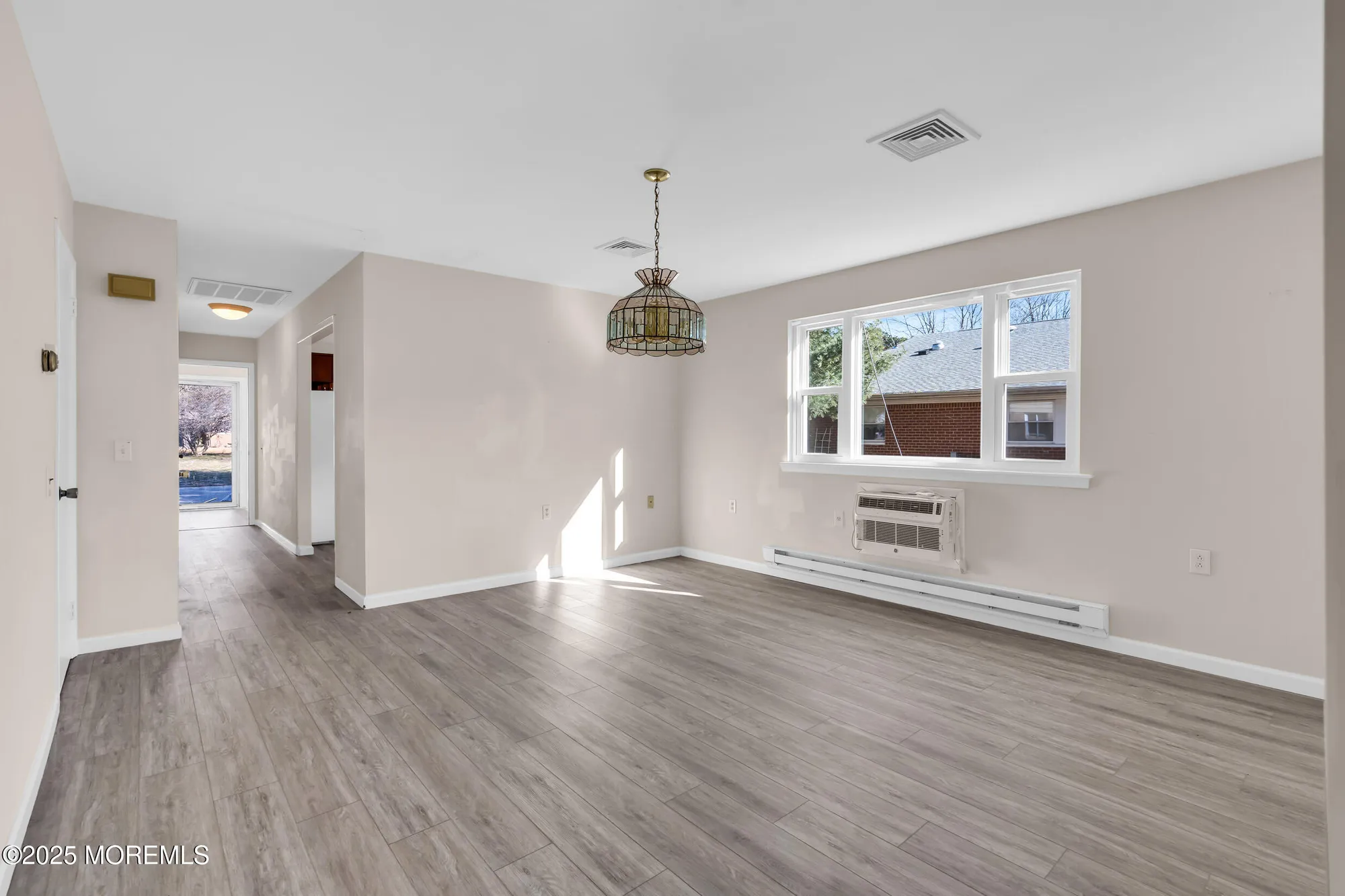 Property Slideshow image 5 of 16 | 114a hudson pkwy, Whiting, NJ, 08759