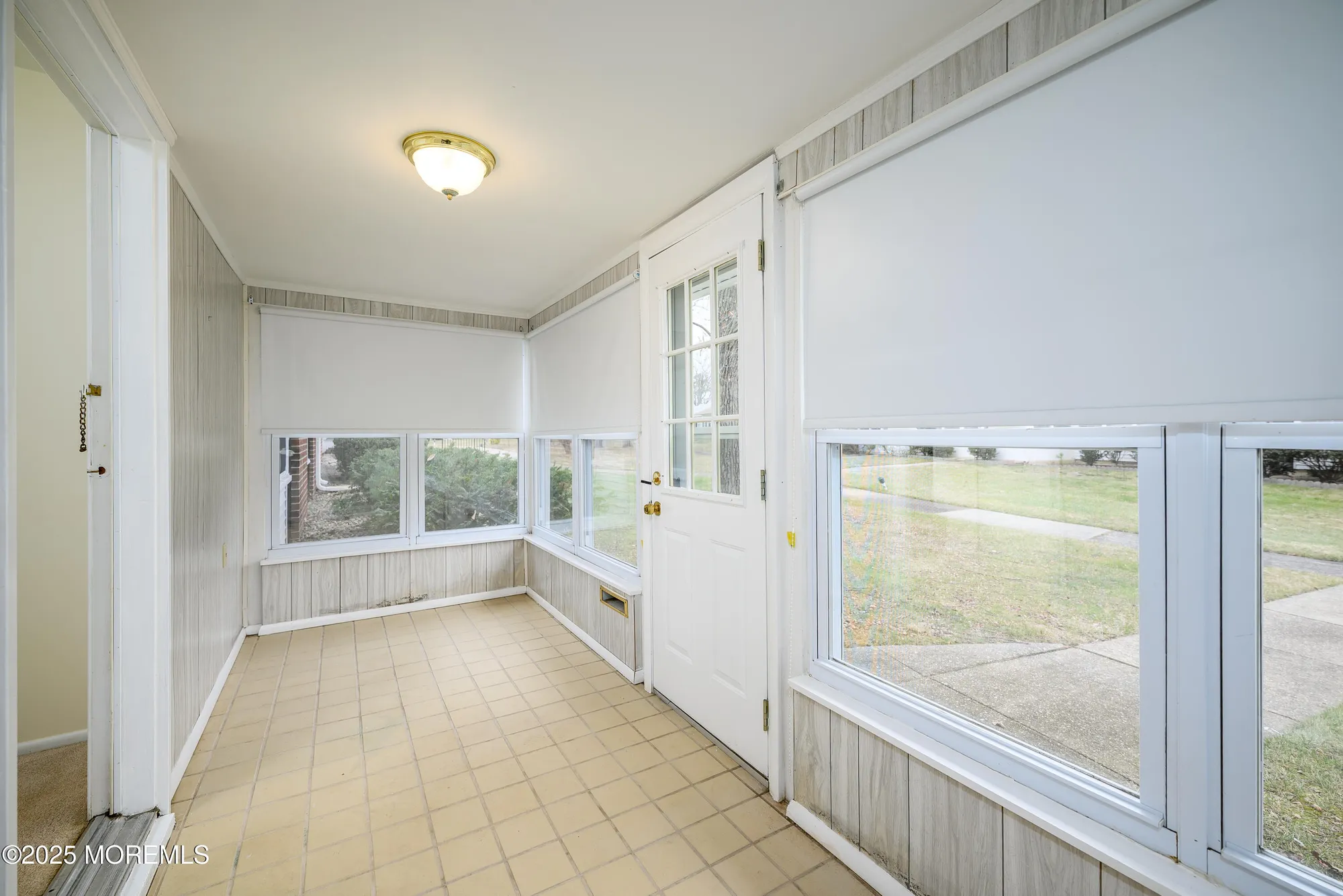 Property Slideshow image 20 of 24 | 933b thornhill ct, Lakewood, NJ, 08701