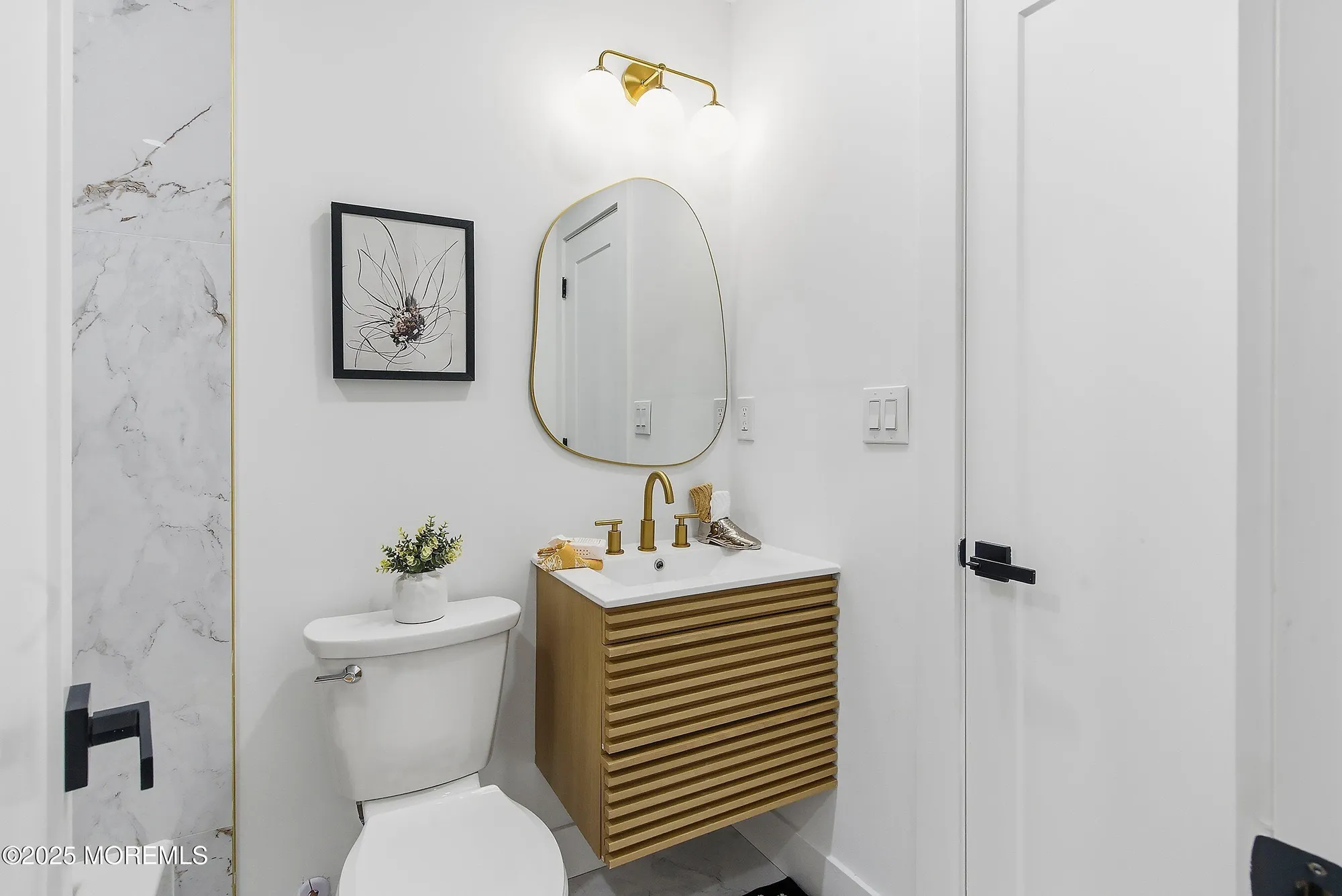 Property Slideshow image 22 of 56 | 178 charlotteville dr, Toms River, NJ, 08757