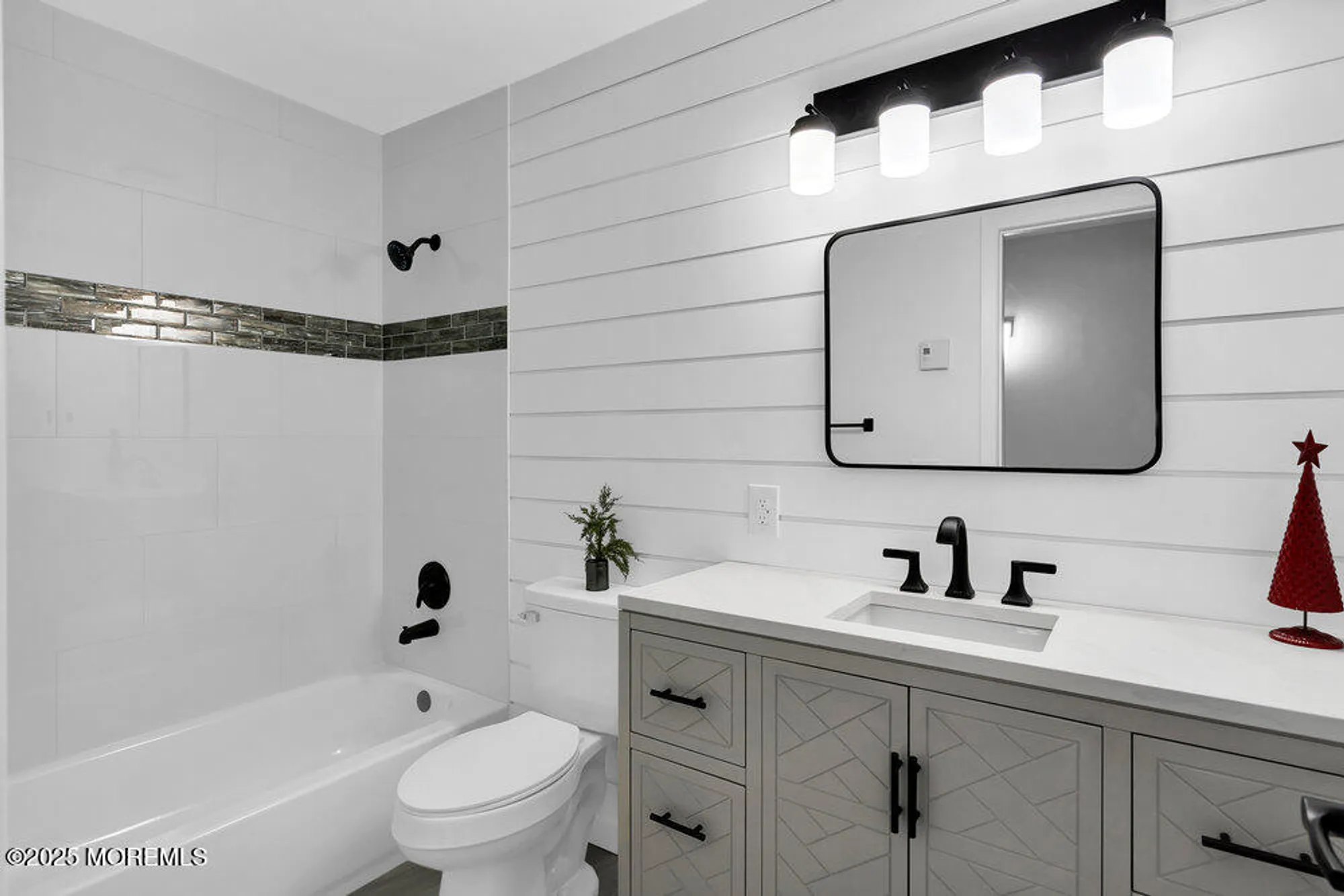 Property Slideshow image 21 of 27 | 6 berkeley st # 64, Whiting, NJ, 08759